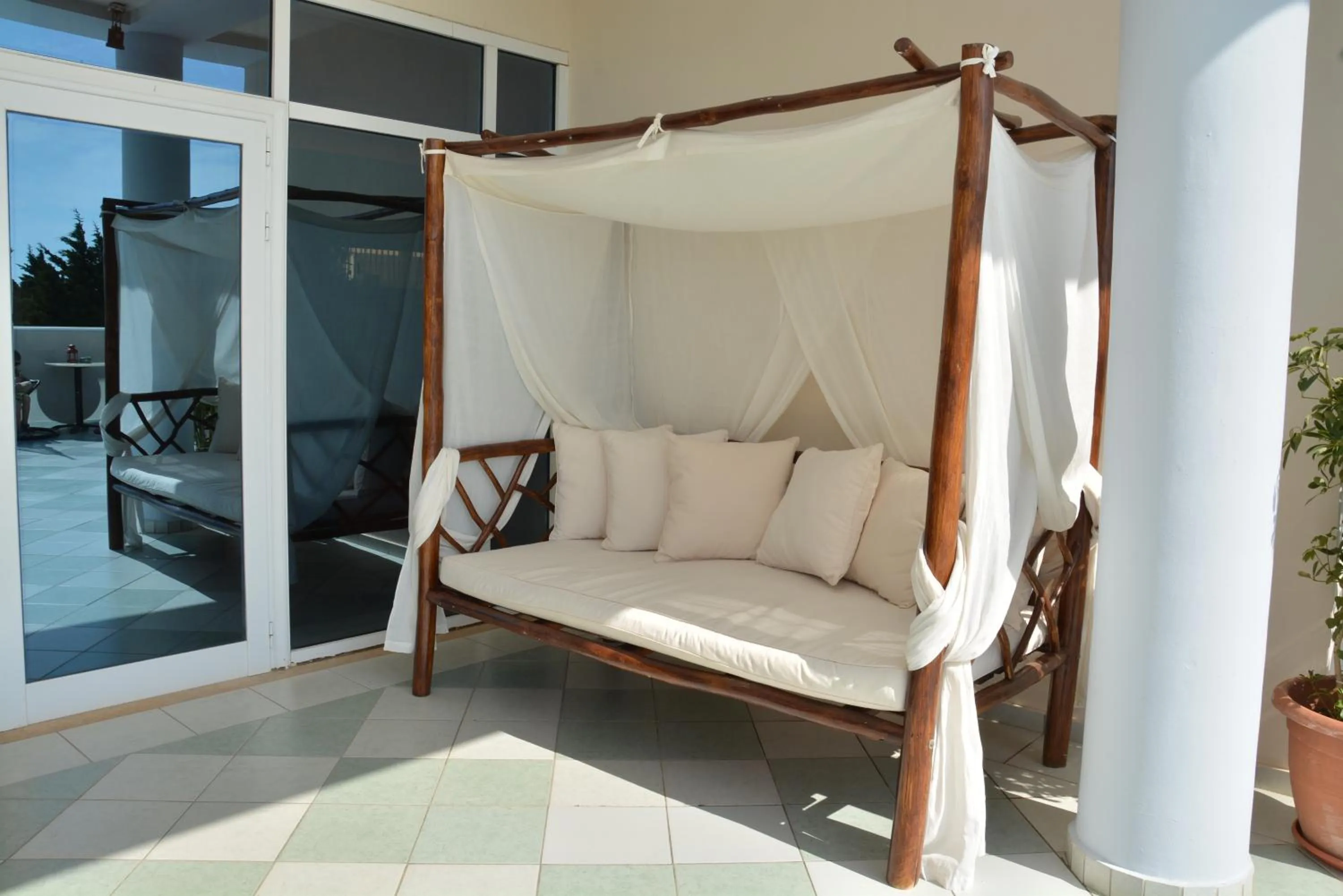 Patio in Sovereign Beach Hotel