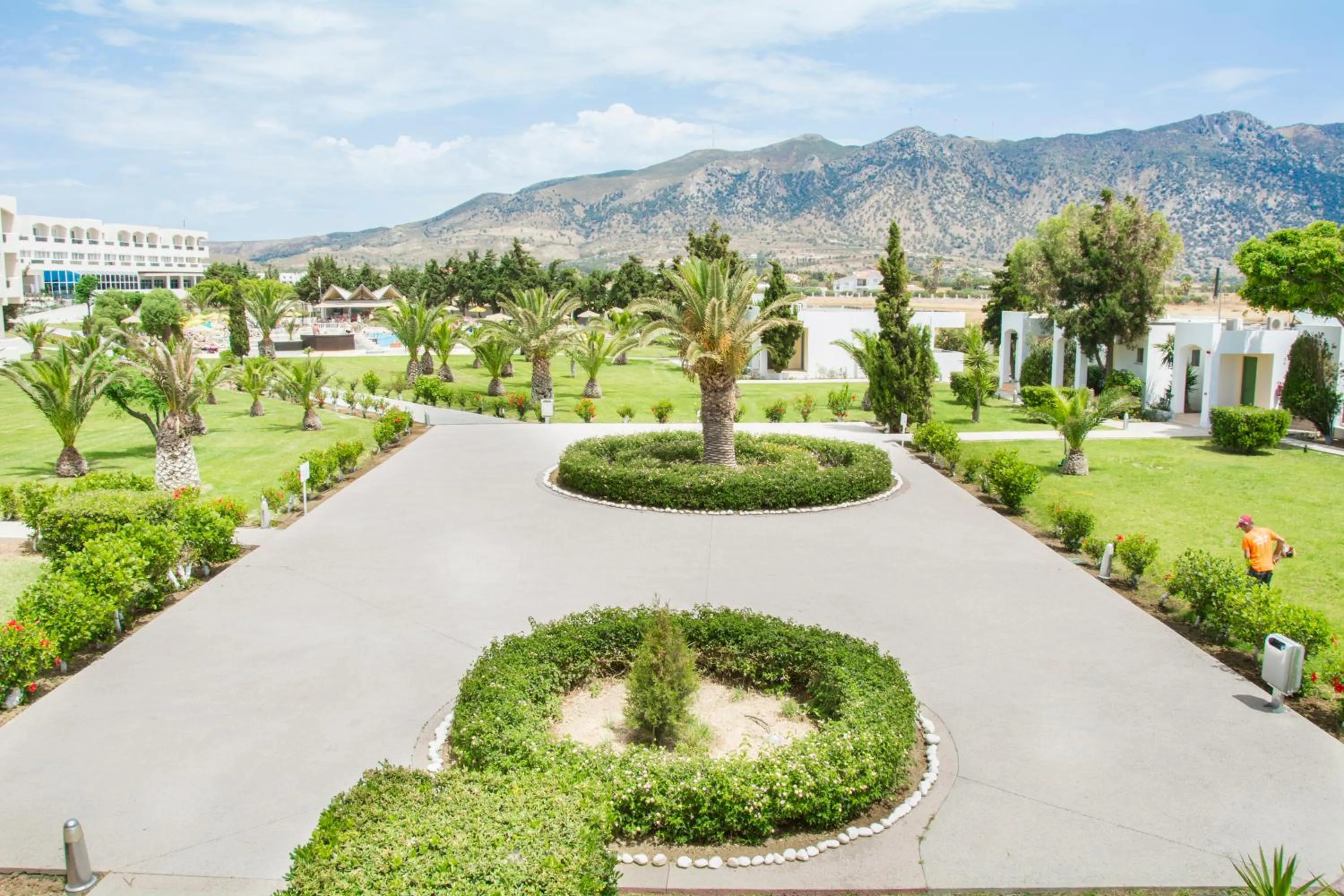 Garden view in Sovereign Beach Hotel