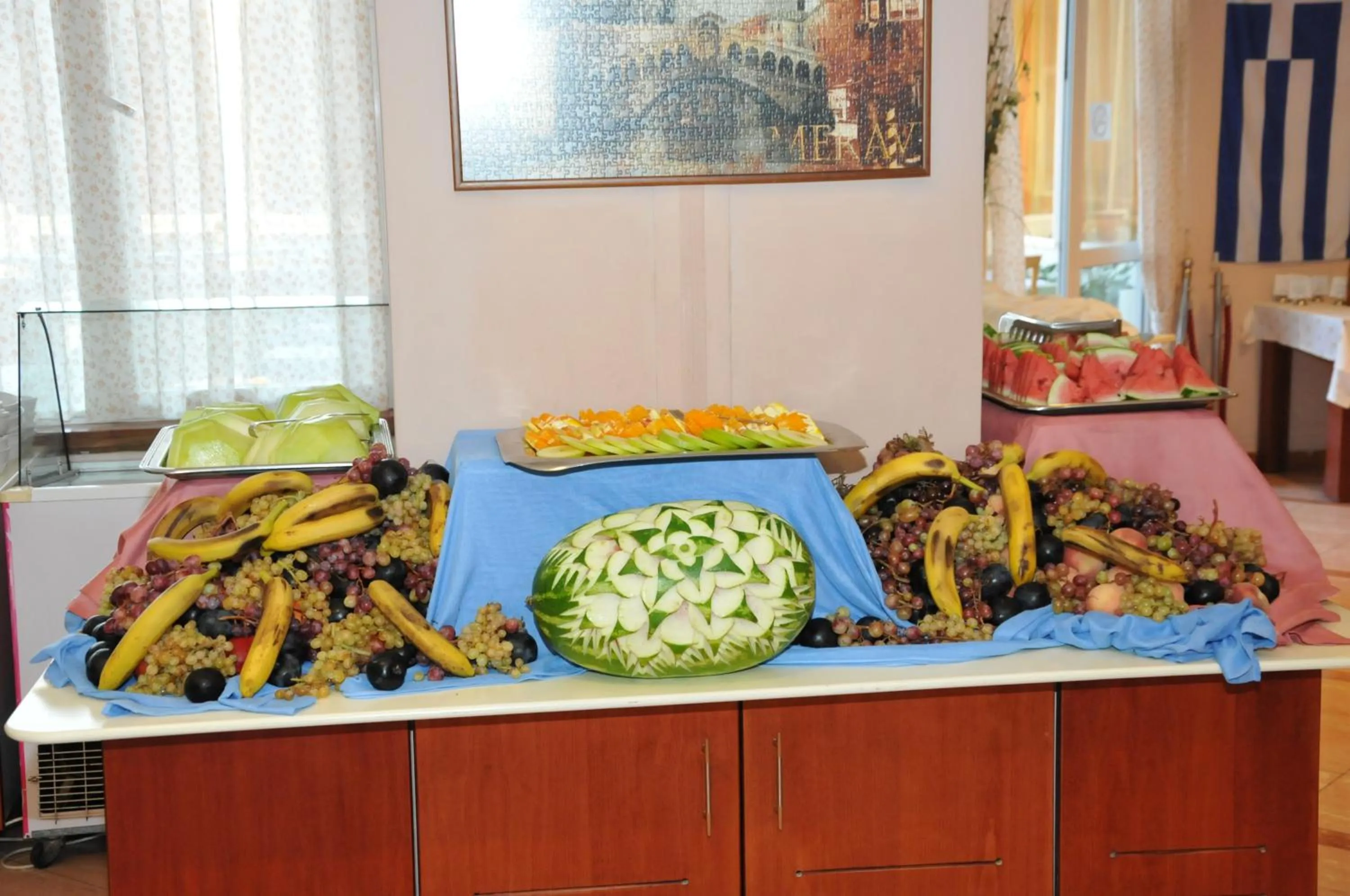 Food in Sovereign Beach Hotel