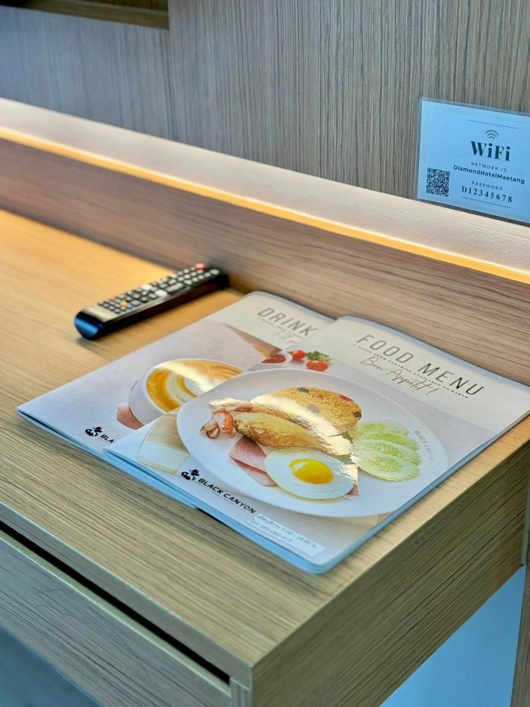 Food in Air Diamond Hotel