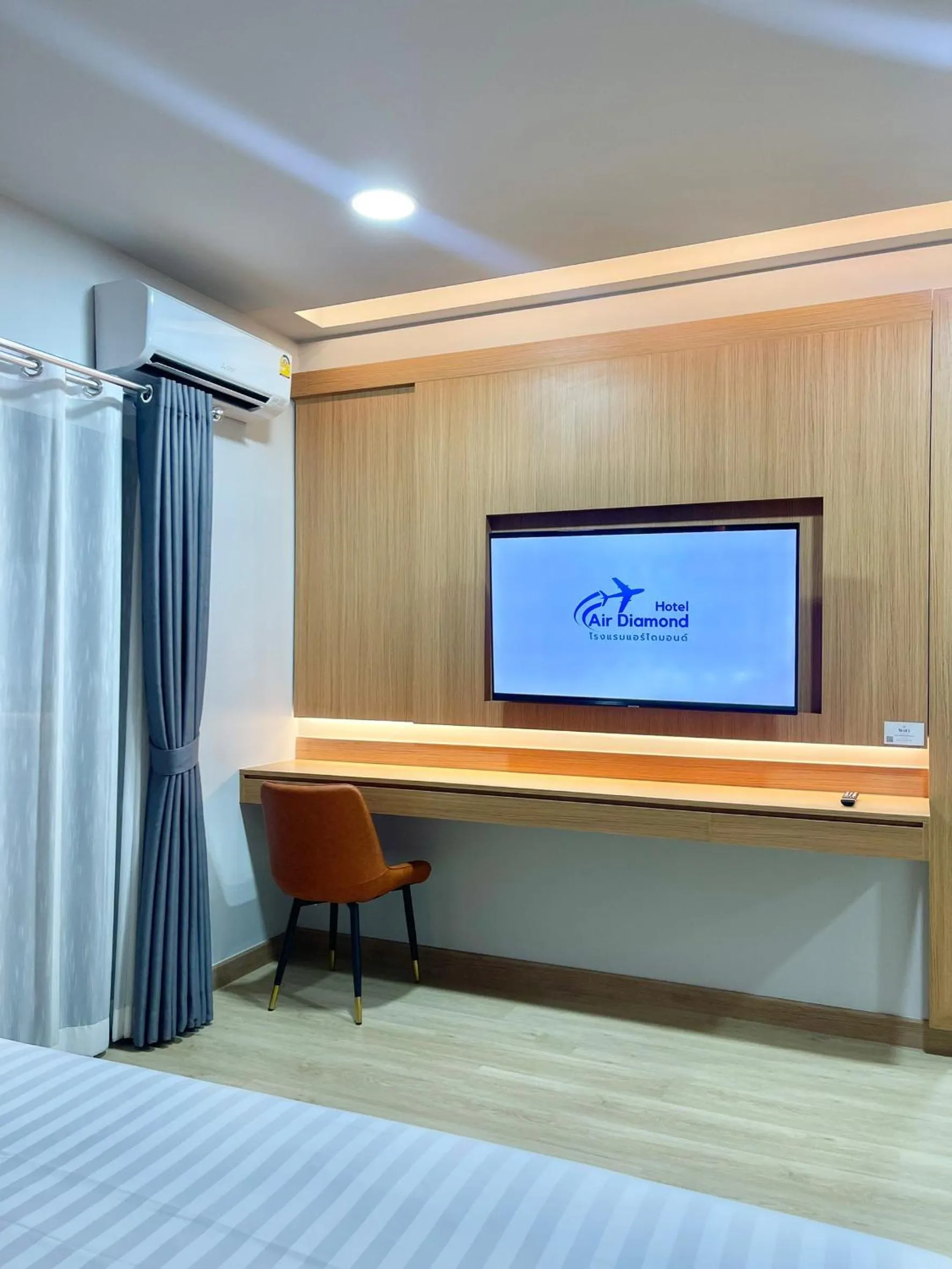 TV and multimedia, Bed in Air Diamond Hotel