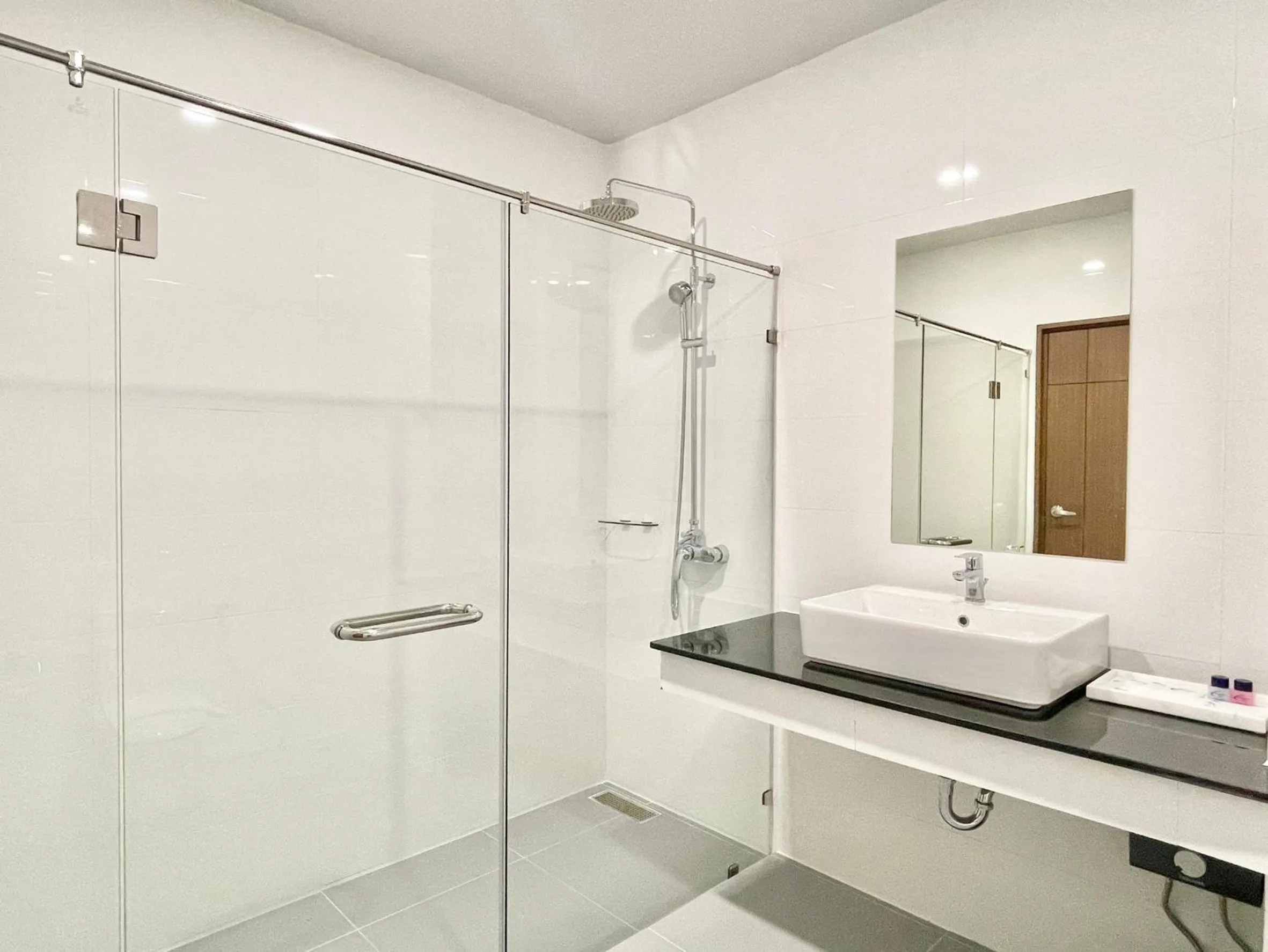 Bathroom in Air Diamond Hotel