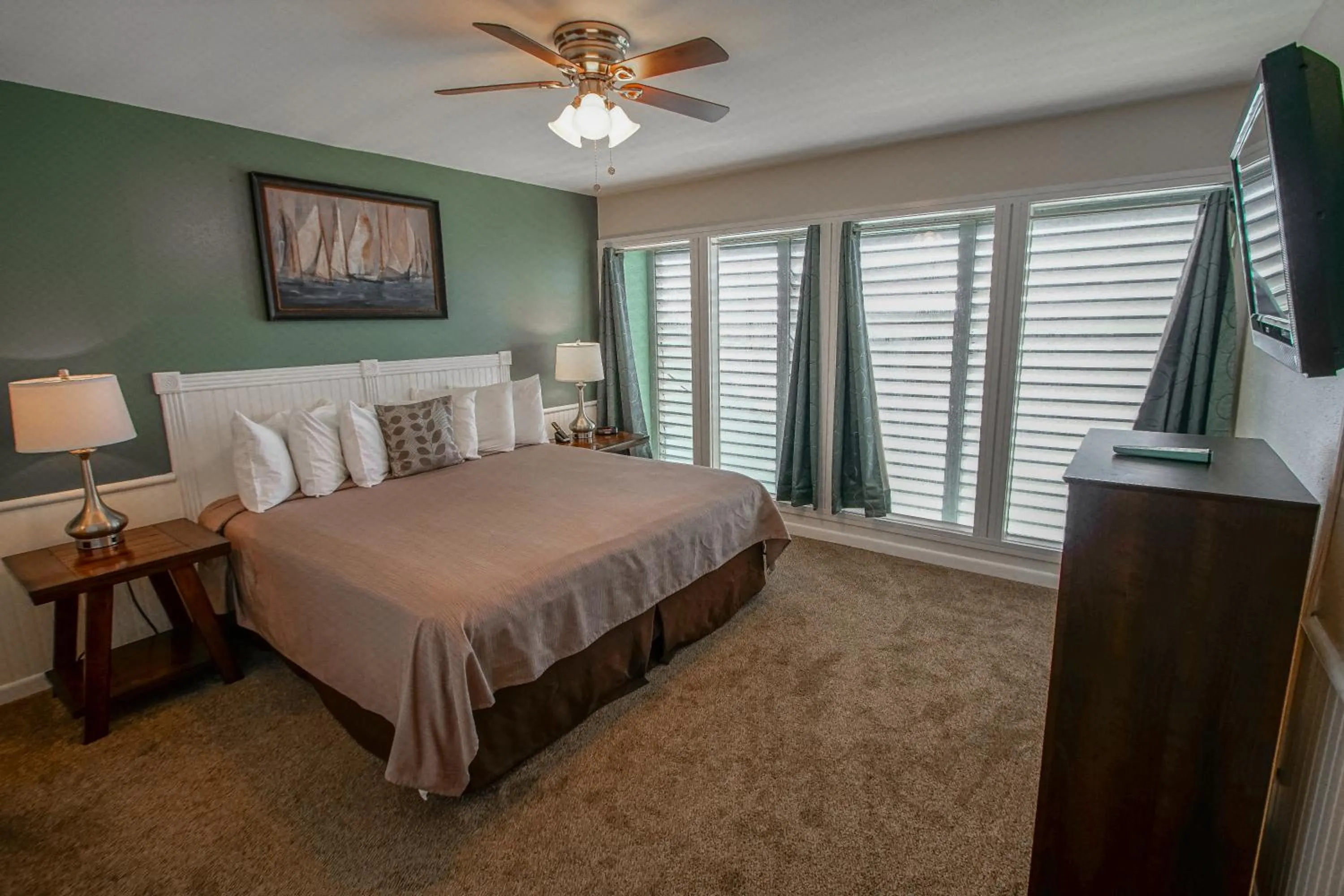 TV and multimedia, Bed in Multi Resorts at Puente Vista