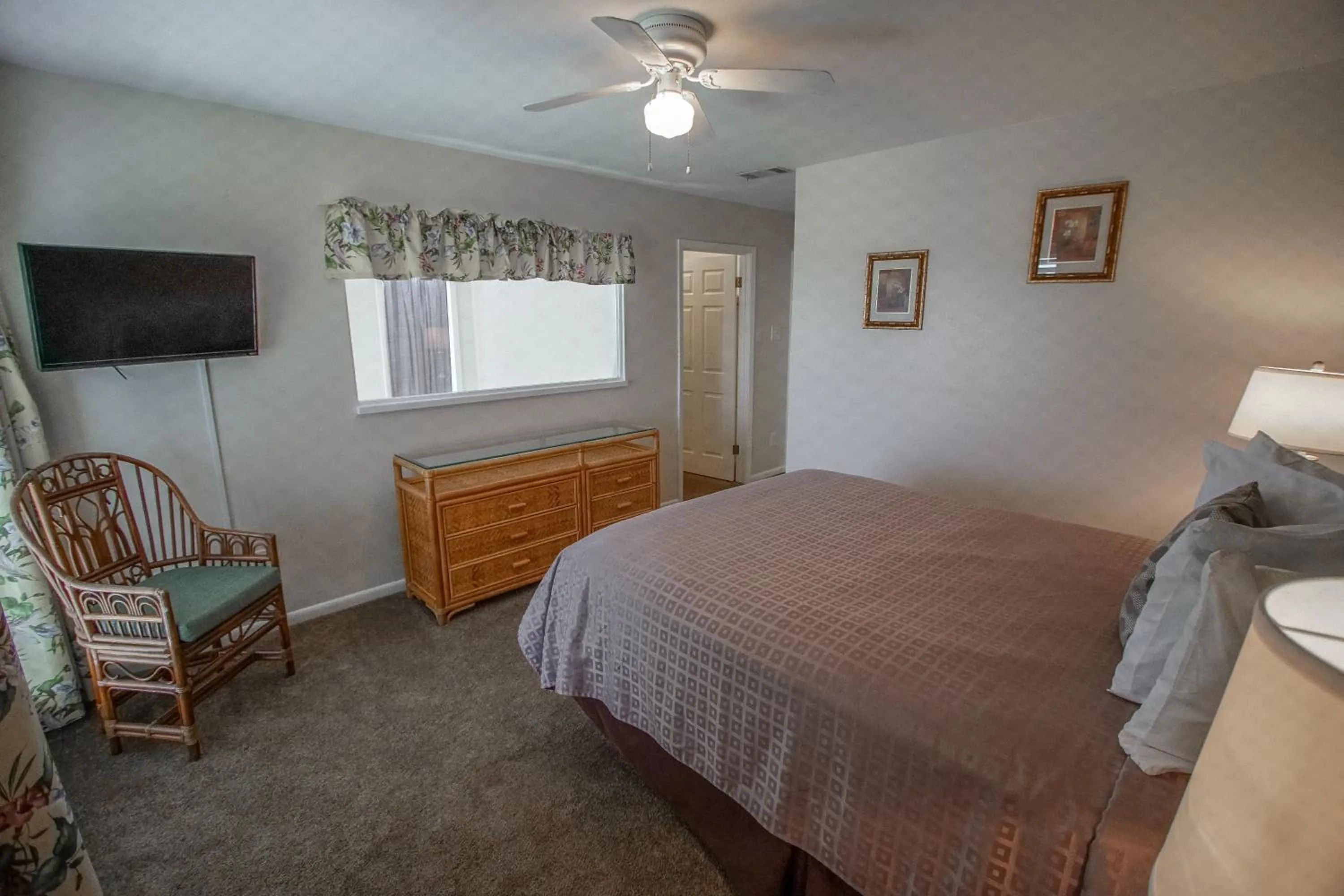 TV and multimedia, Bed in Multi Resorts at Puente Vista