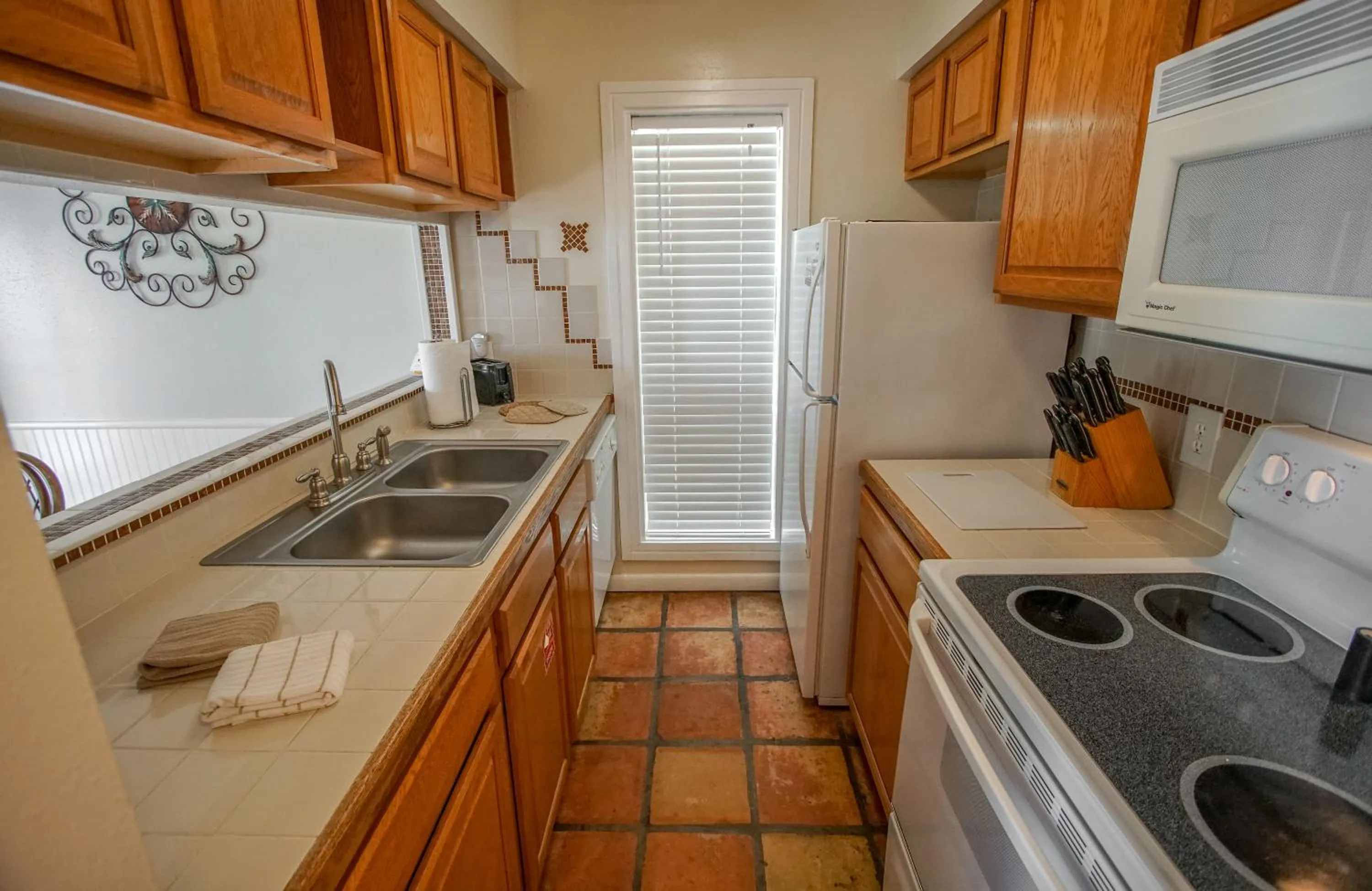 Coffee/tea facilities in Multi Resorts at Puente Vista