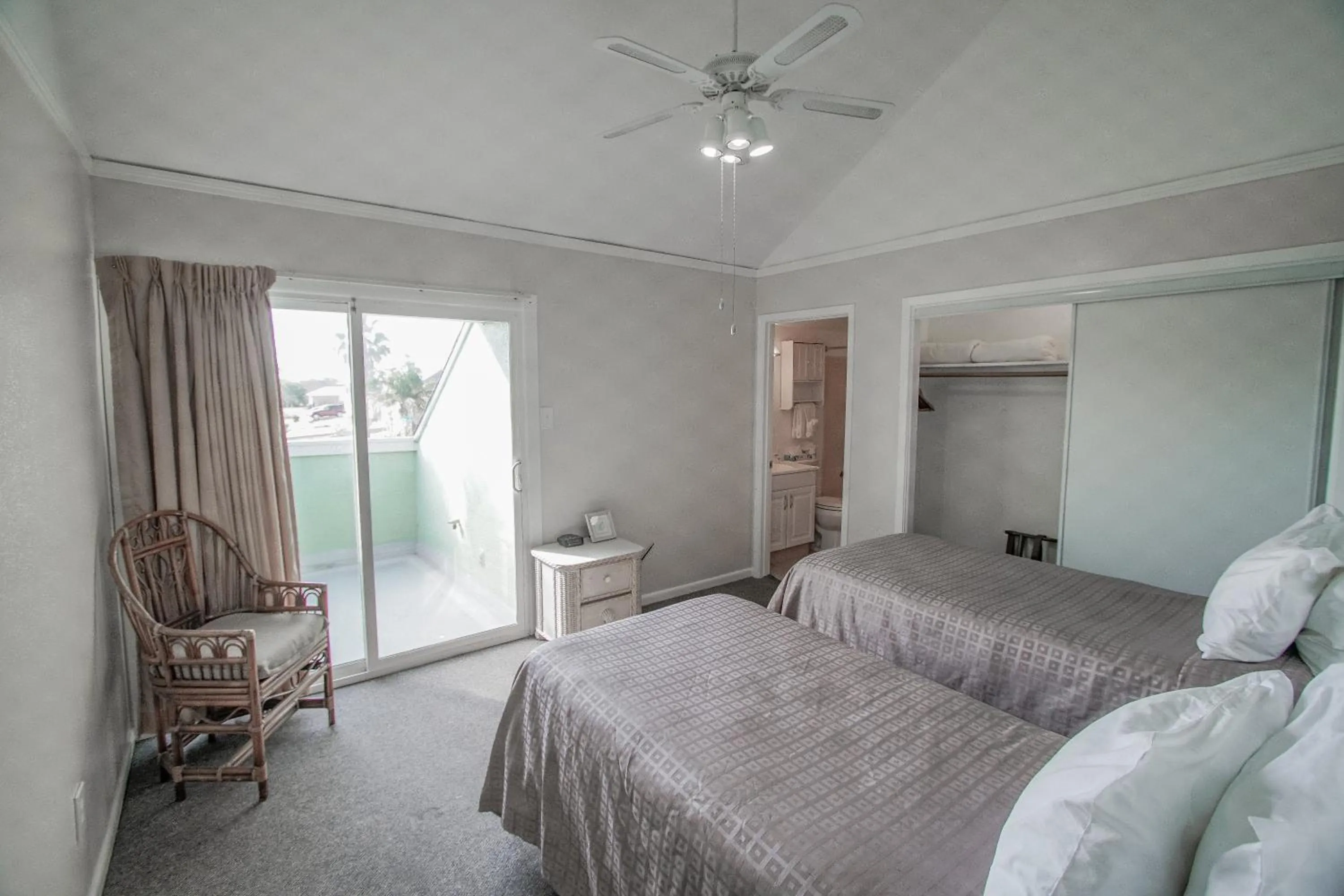 Bathroom, Bed in Multi Resorts at Puente Vista