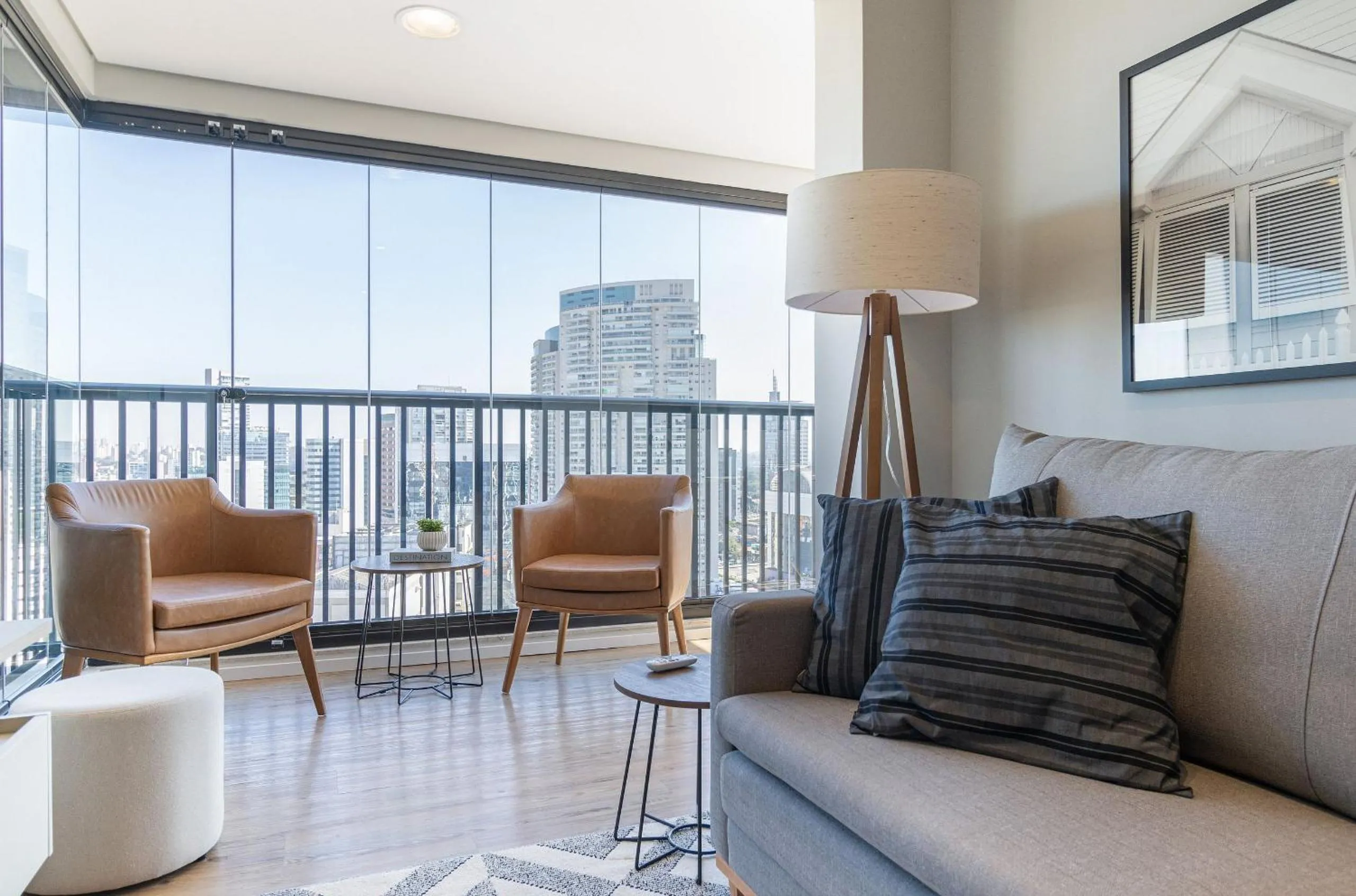 Seating area in Expand Pinheiros