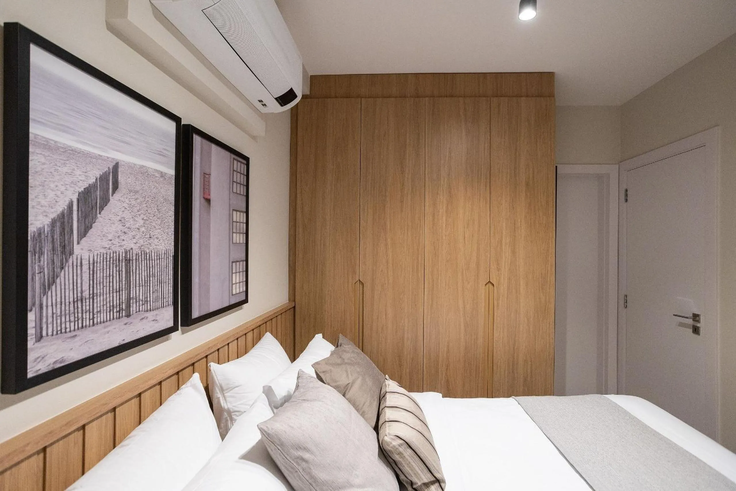 Bedroom, Bed in Expand Pinheiros