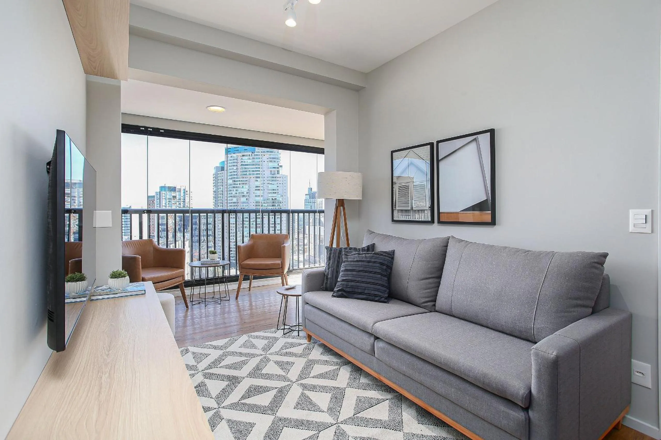 Seating area in Expand Pinheiros