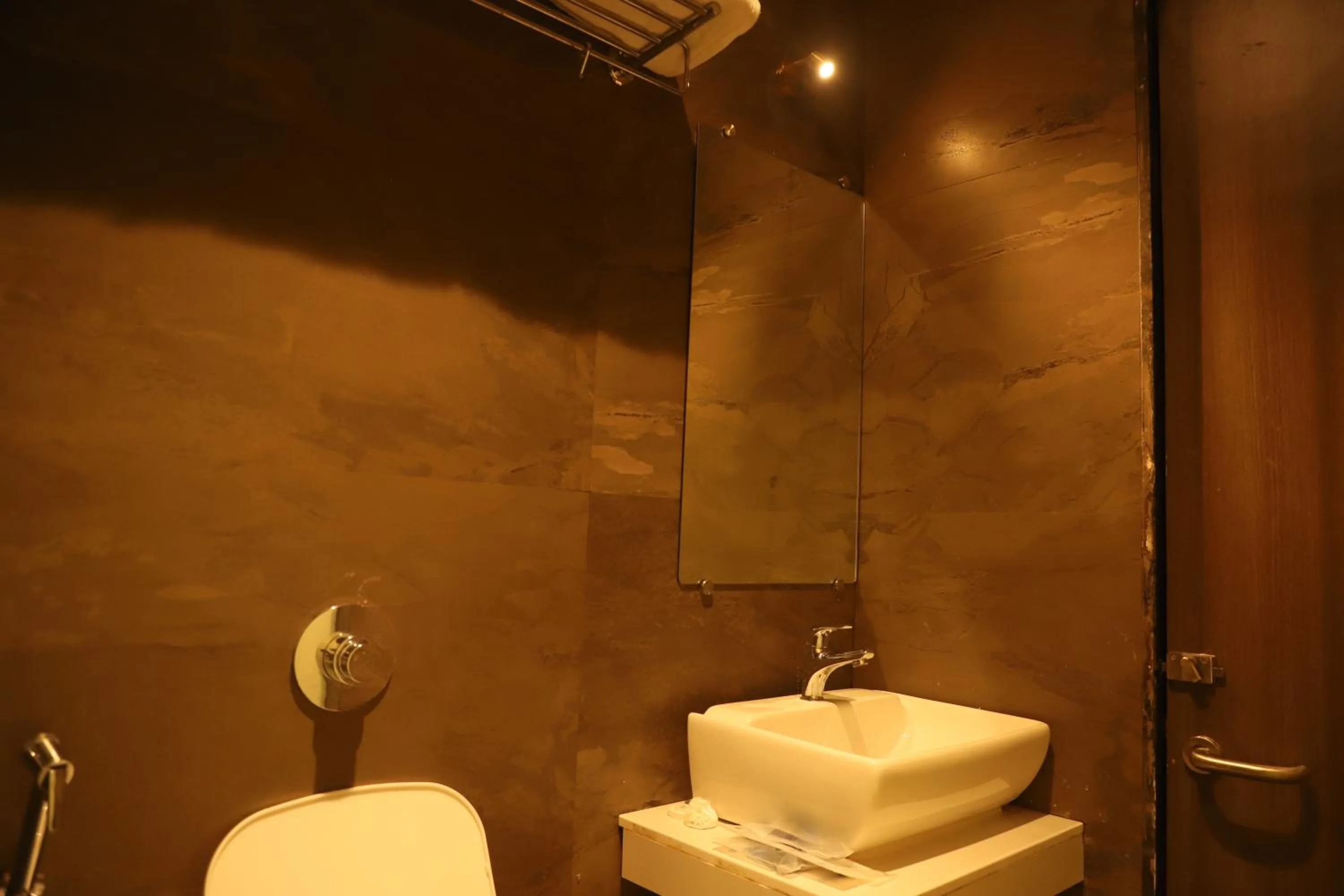 Bathroom in Hotel Sai Pritam