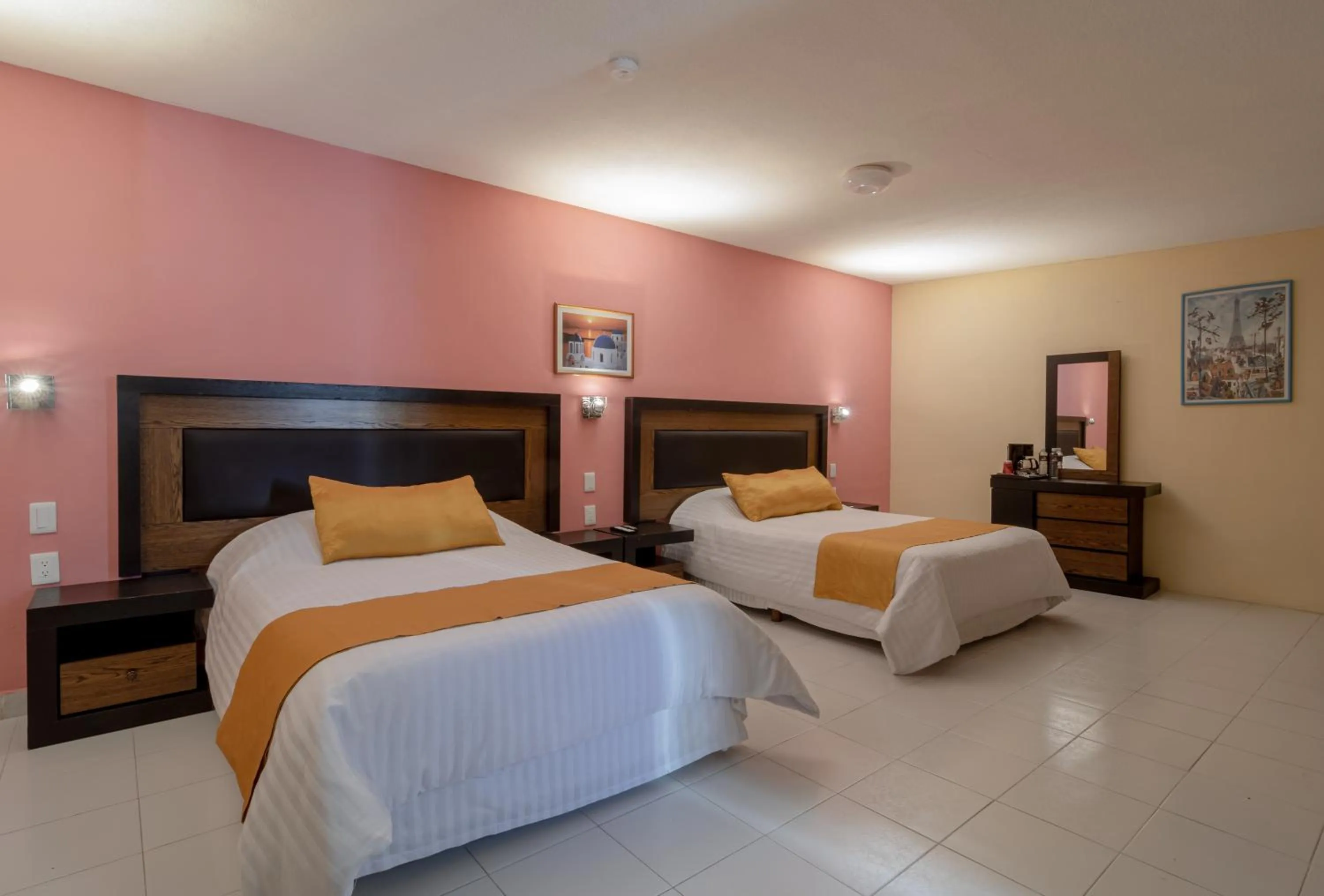 Bed in Casa Shalom Puebla