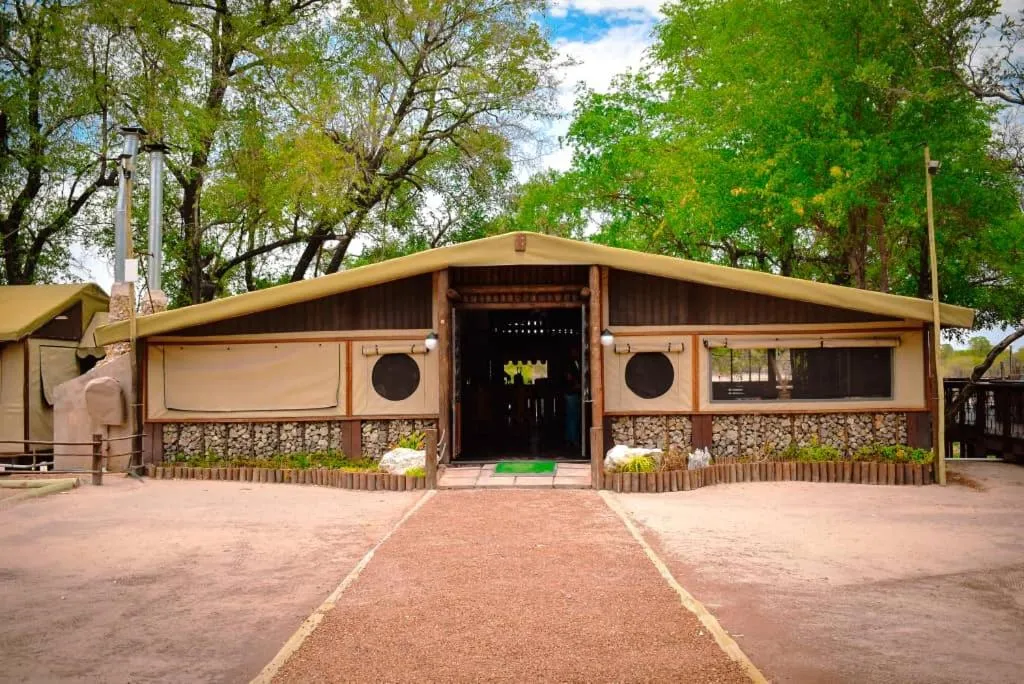 Restaurant/places to eat in Nako Okavango Guesthouse