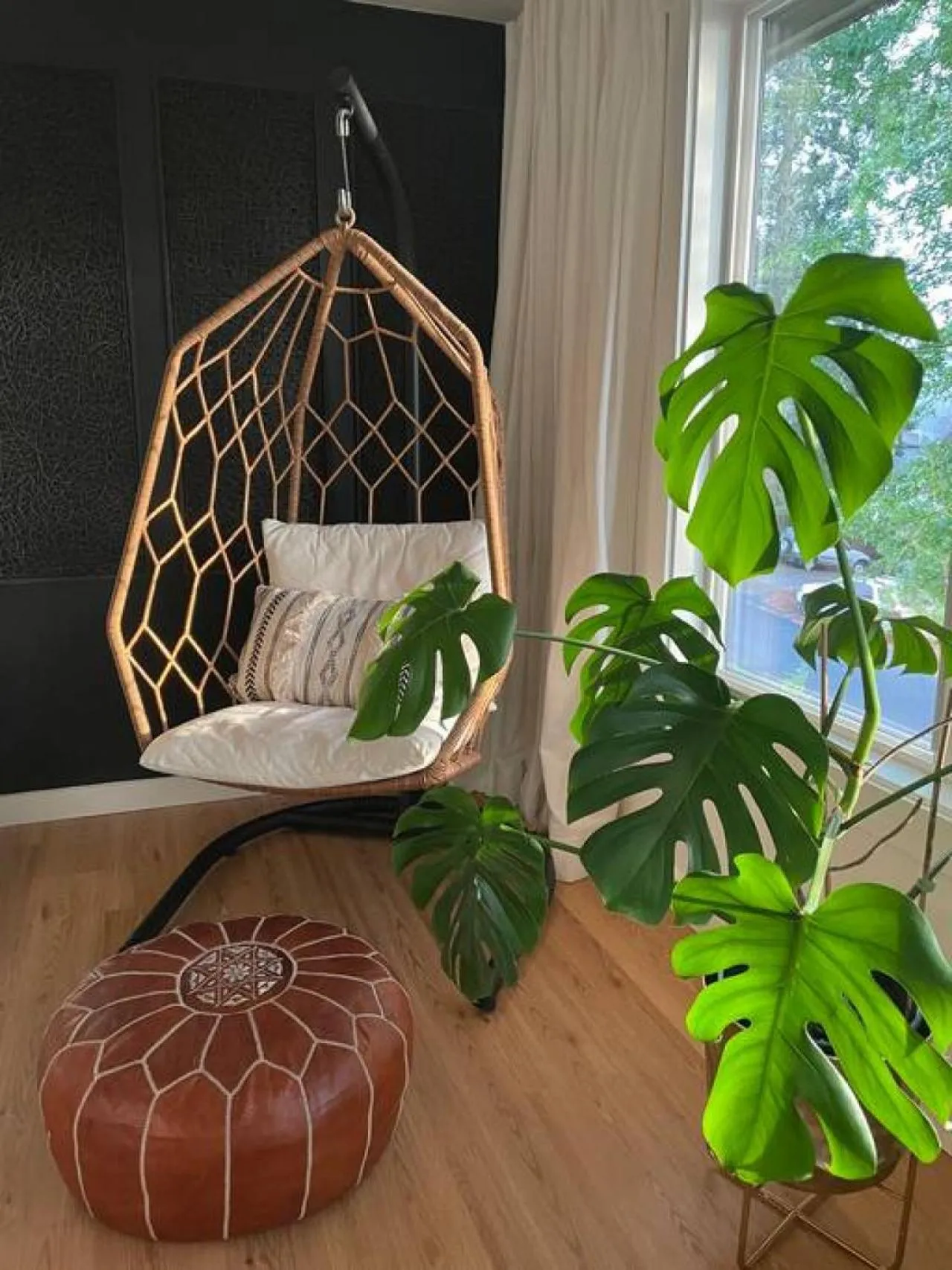 Garden view in Zen Haus Serene Retreat, prime location with views