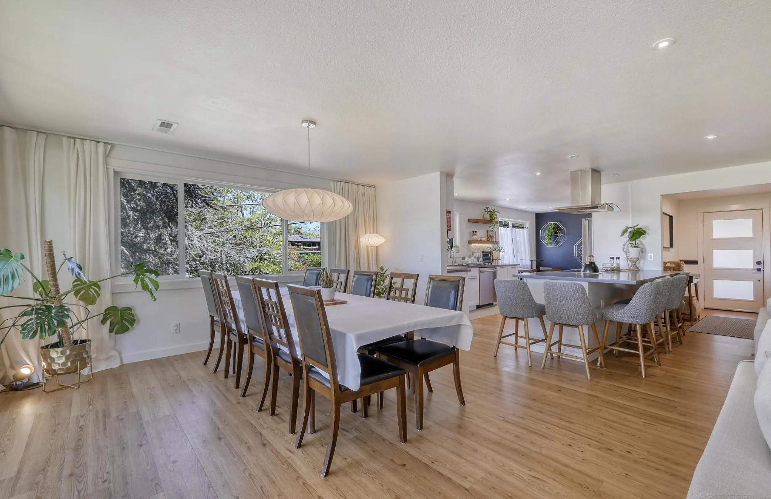 Dining area in Zen Haus Serene Retreat, prime location with views