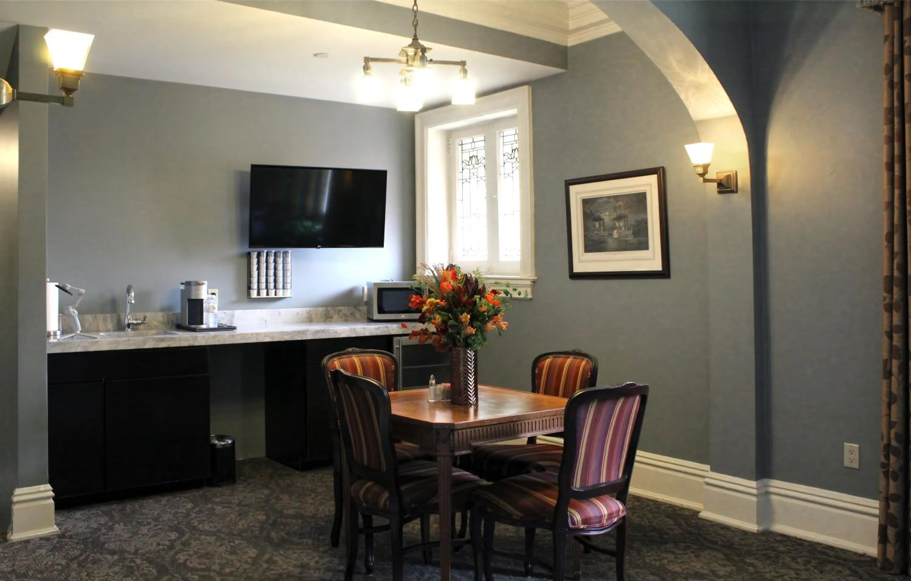 Seating area in Mansions on Fifth