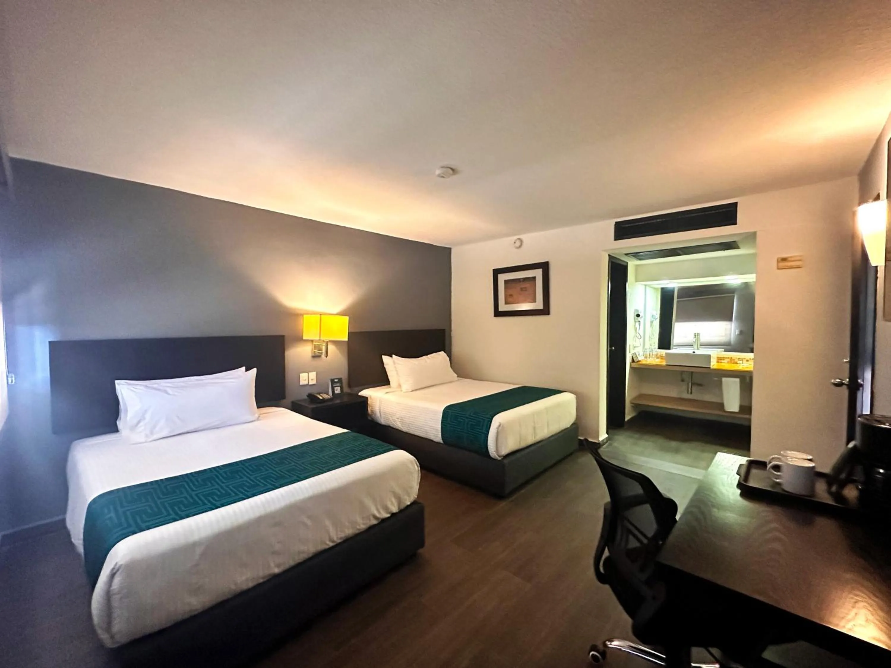 Photo of the whole room, Bed in InHouse Hotel Obregón