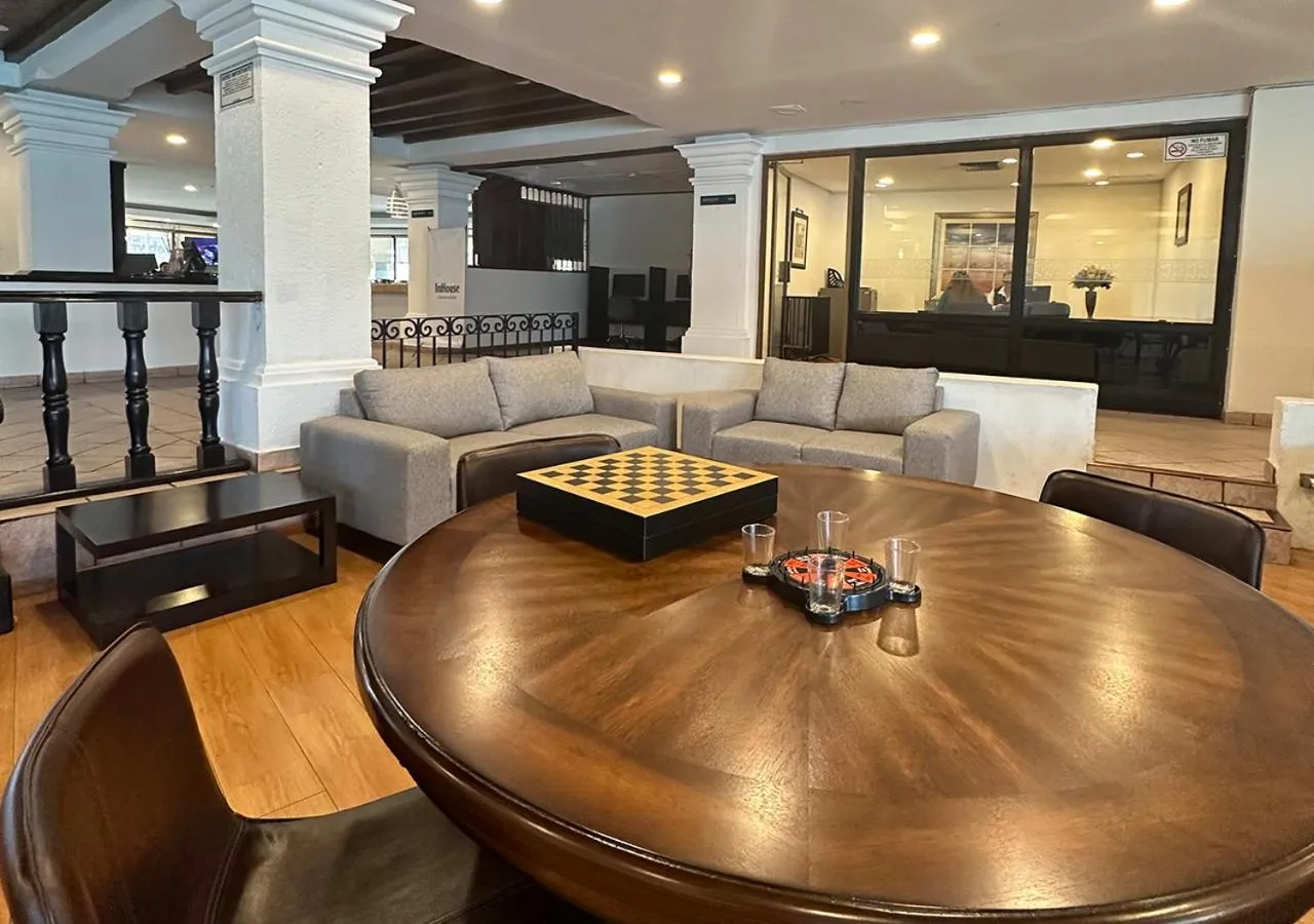 Restaurant/places to eat in InHouse Hotel Obregón