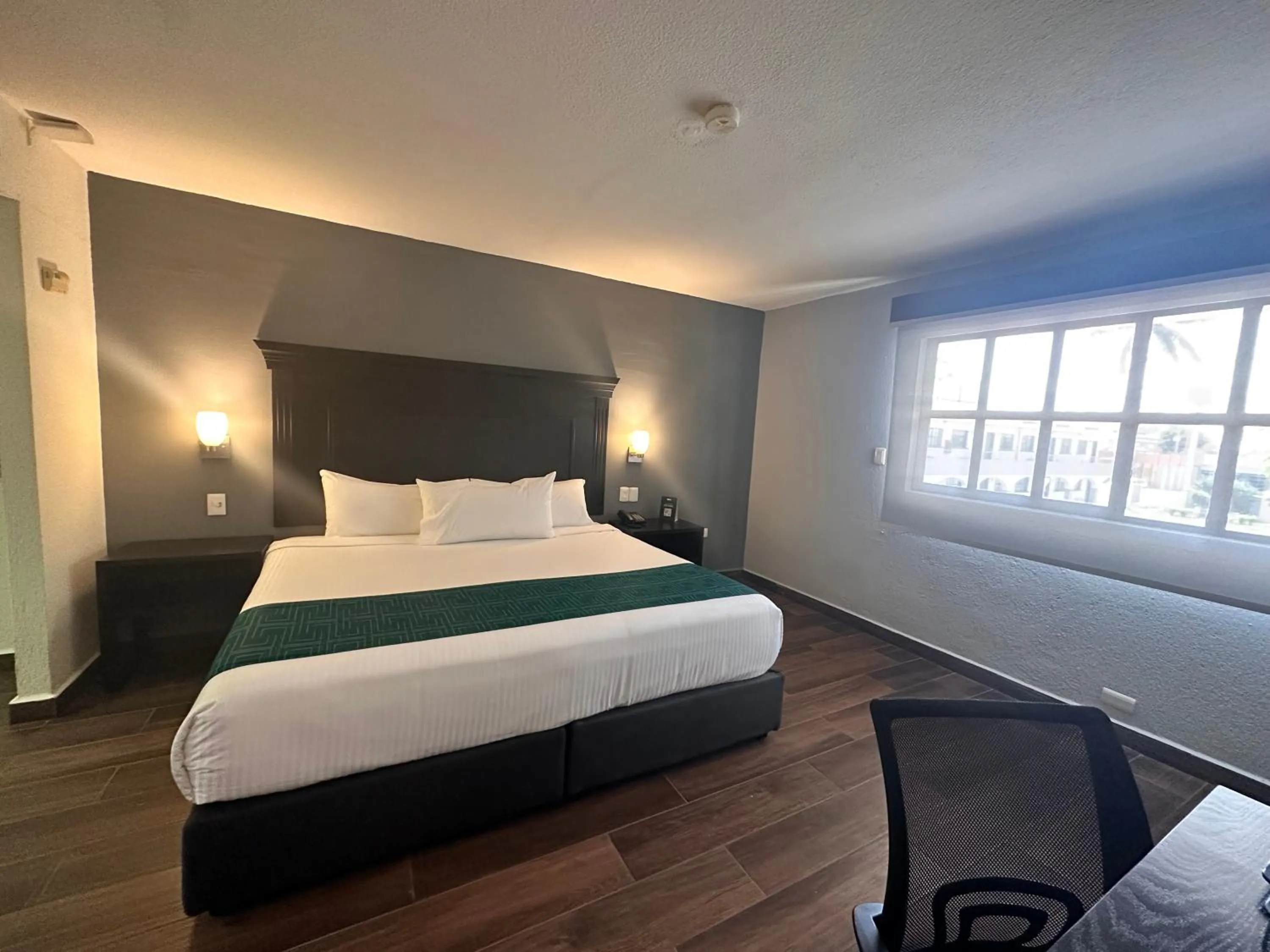 Bed in InHouse Hotel Obregón