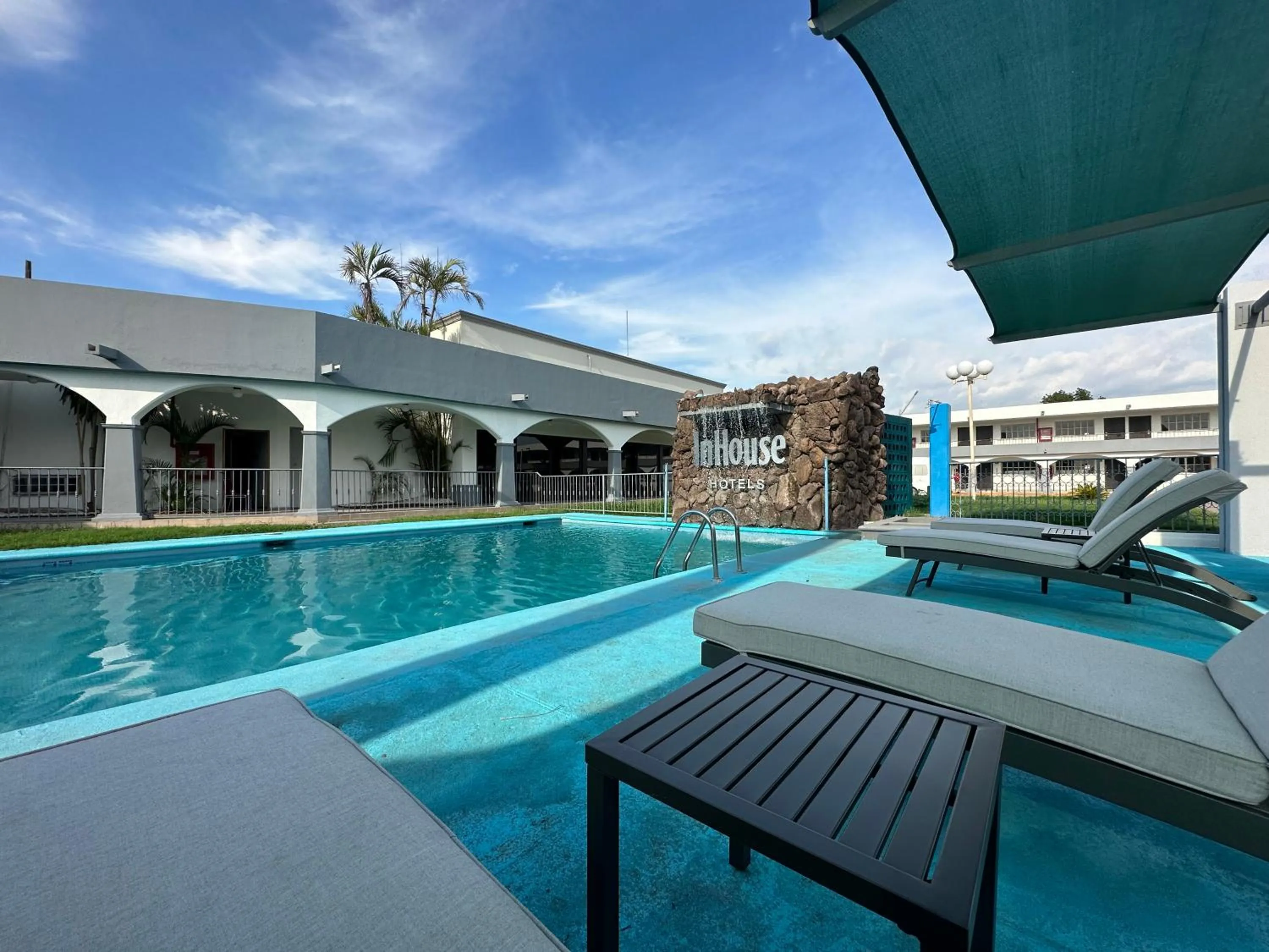 Patio in InHouse Hotel Obregón