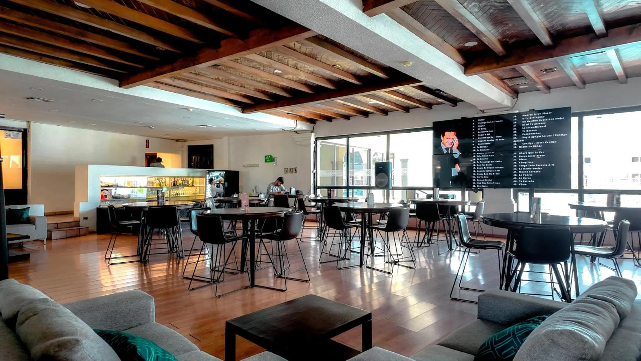 Lounge or bar in InHouse Hotel Obregón