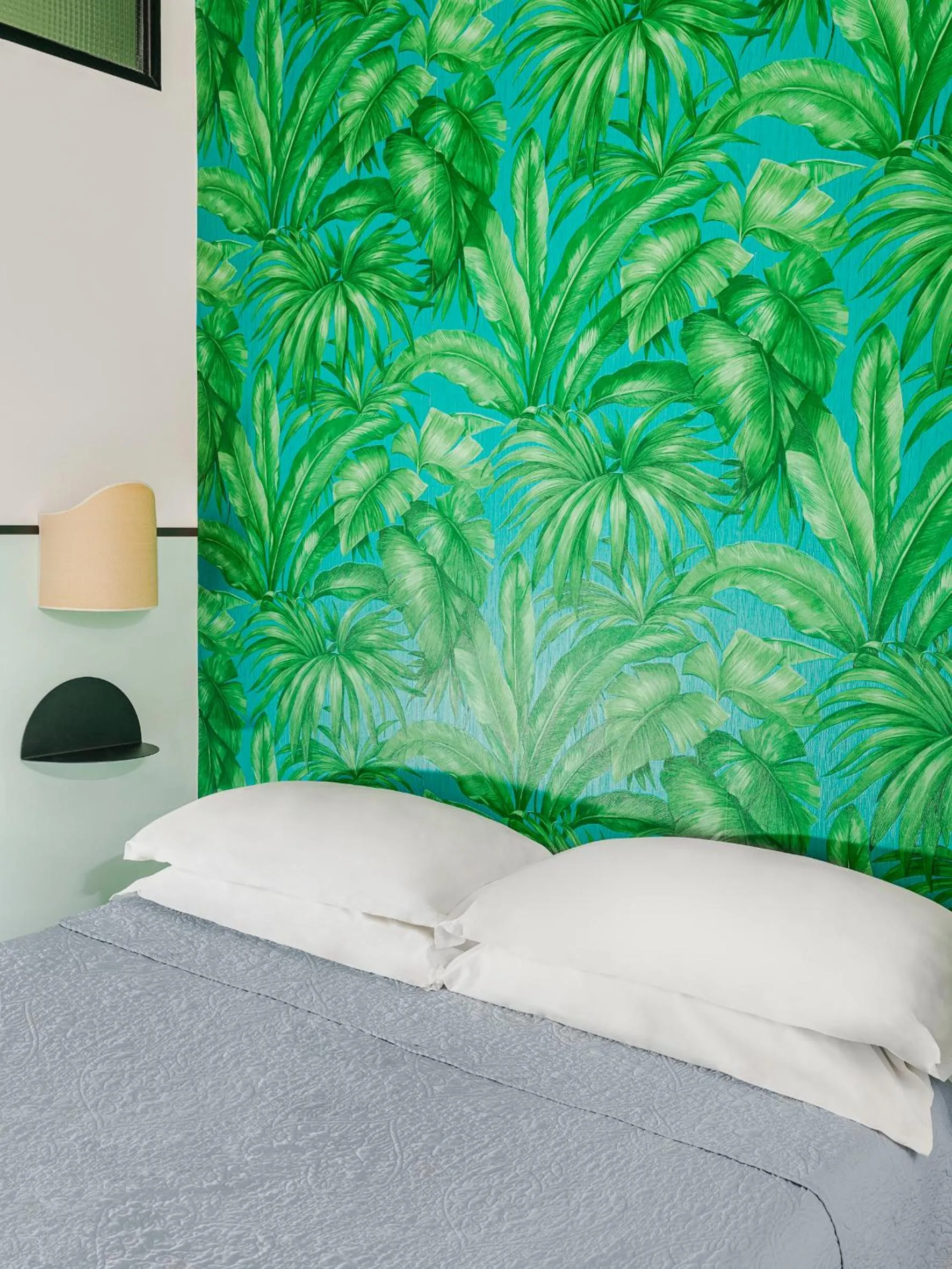 Bed in Hotel Riviera