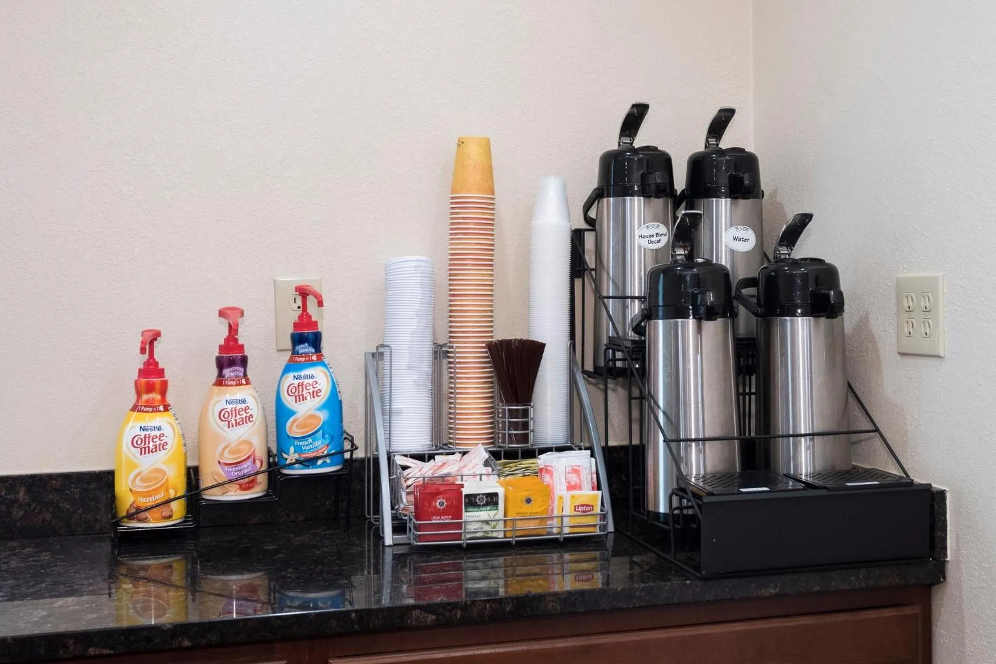 Lobby or reception in Red Roof Inn PLUS+ Poughkeepsie