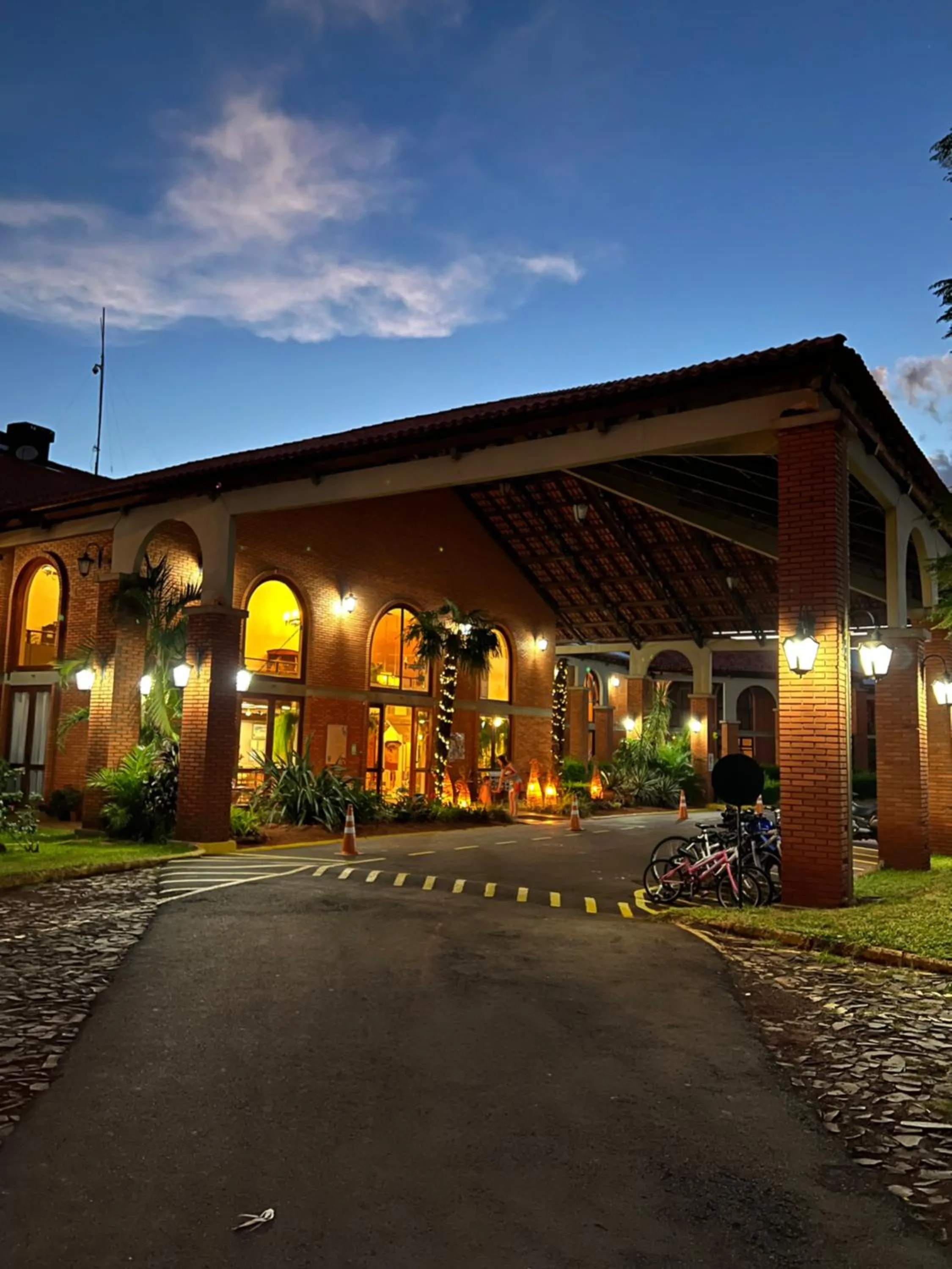 Property building in Tenondé Park Hotel