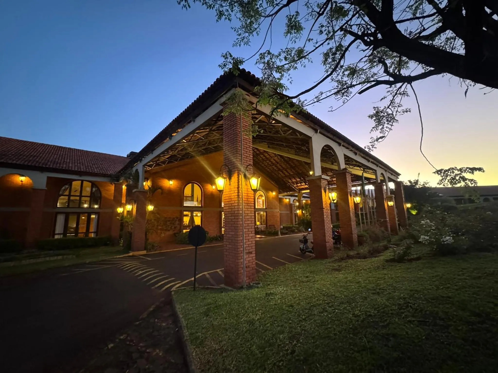Property building in Tenondé Park Hotel
