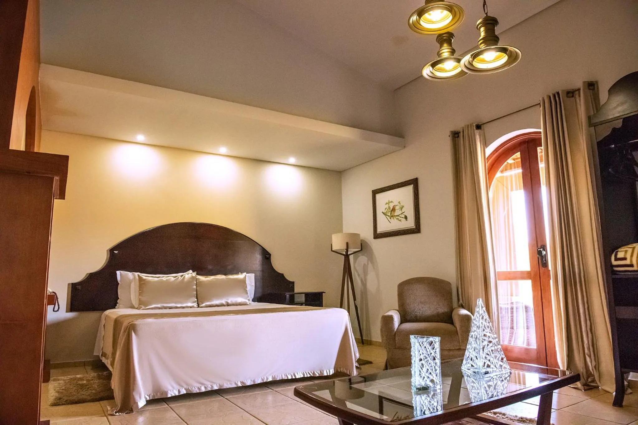 Bed in Tenondé Park Hotel