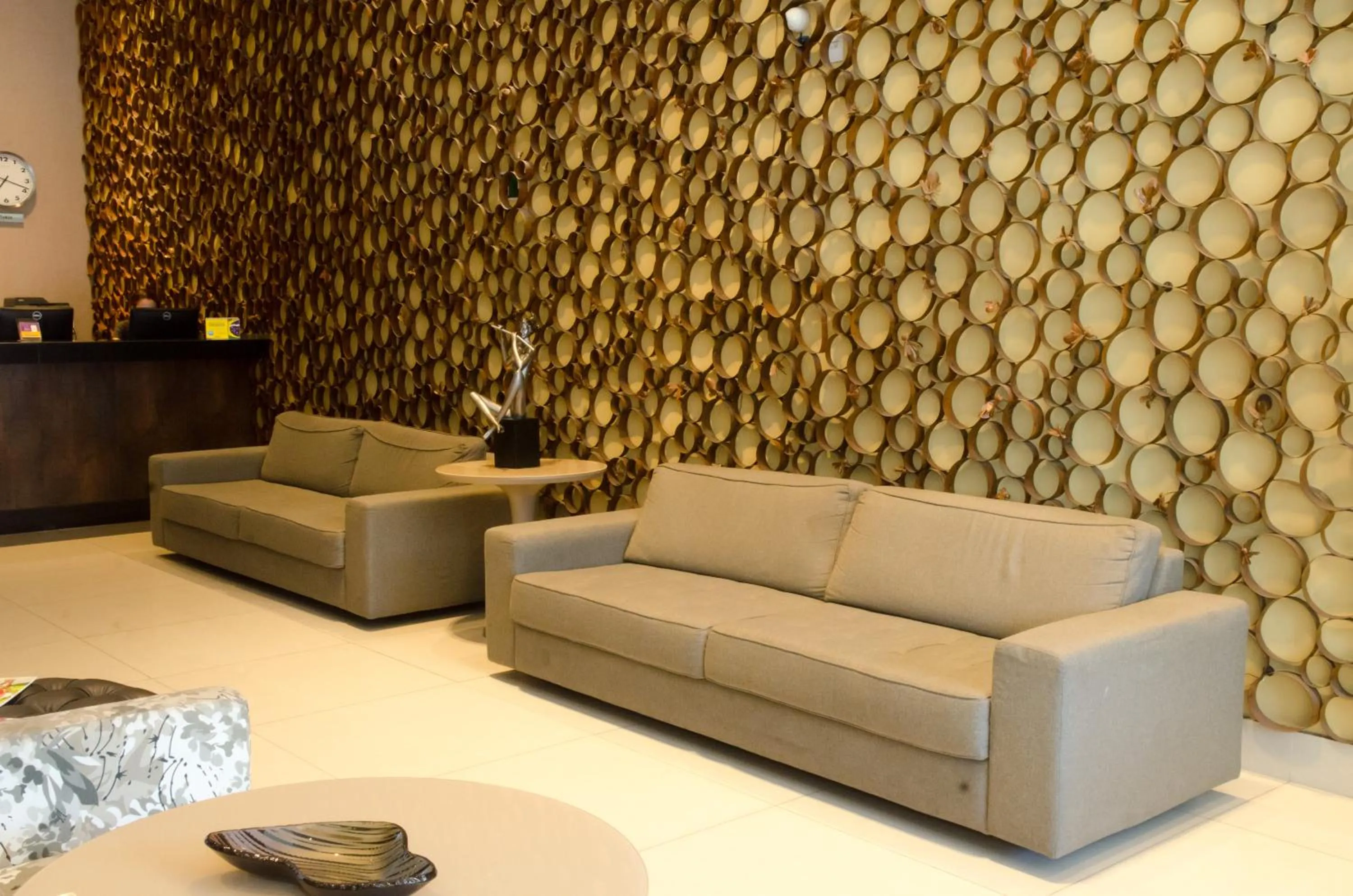 Lobby or reception in Hotel Beaga Convention Expominas by MHB