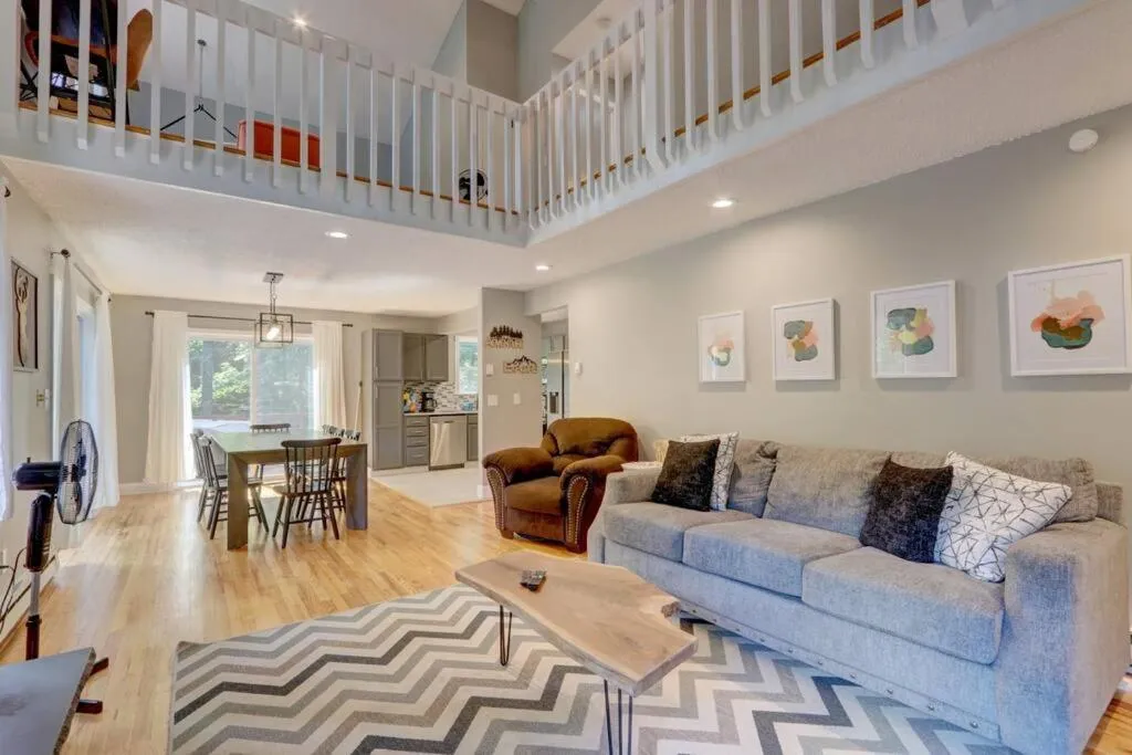 Living room in Cozy Chalet Game Rm and Fireplace