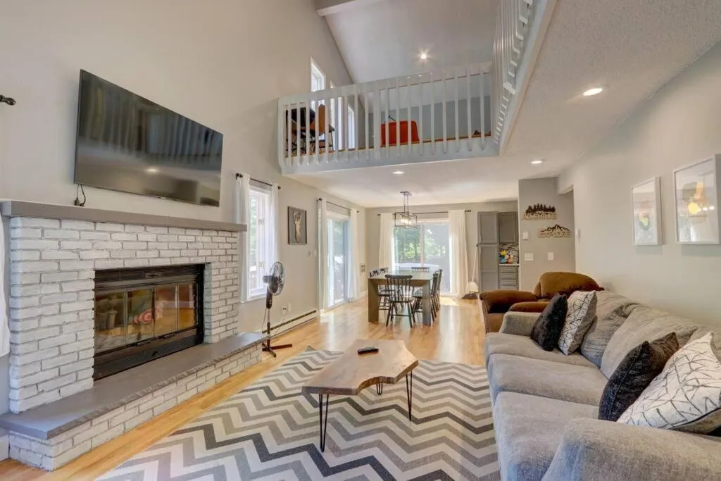 Living room in Cozy Chalet Game Rm and Fireplace