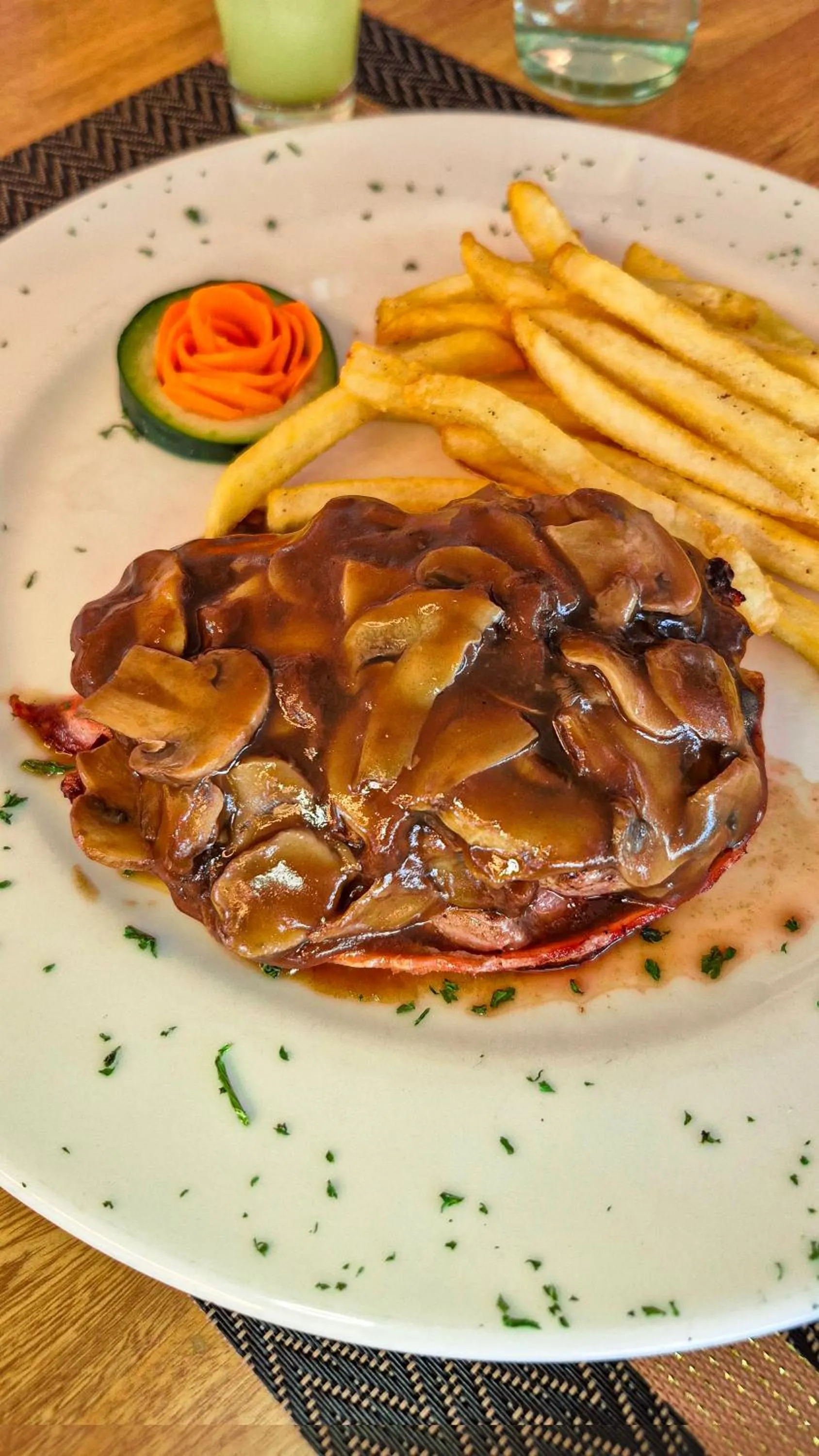 Restaurant/places to eat in Hotel Santiago de Arma