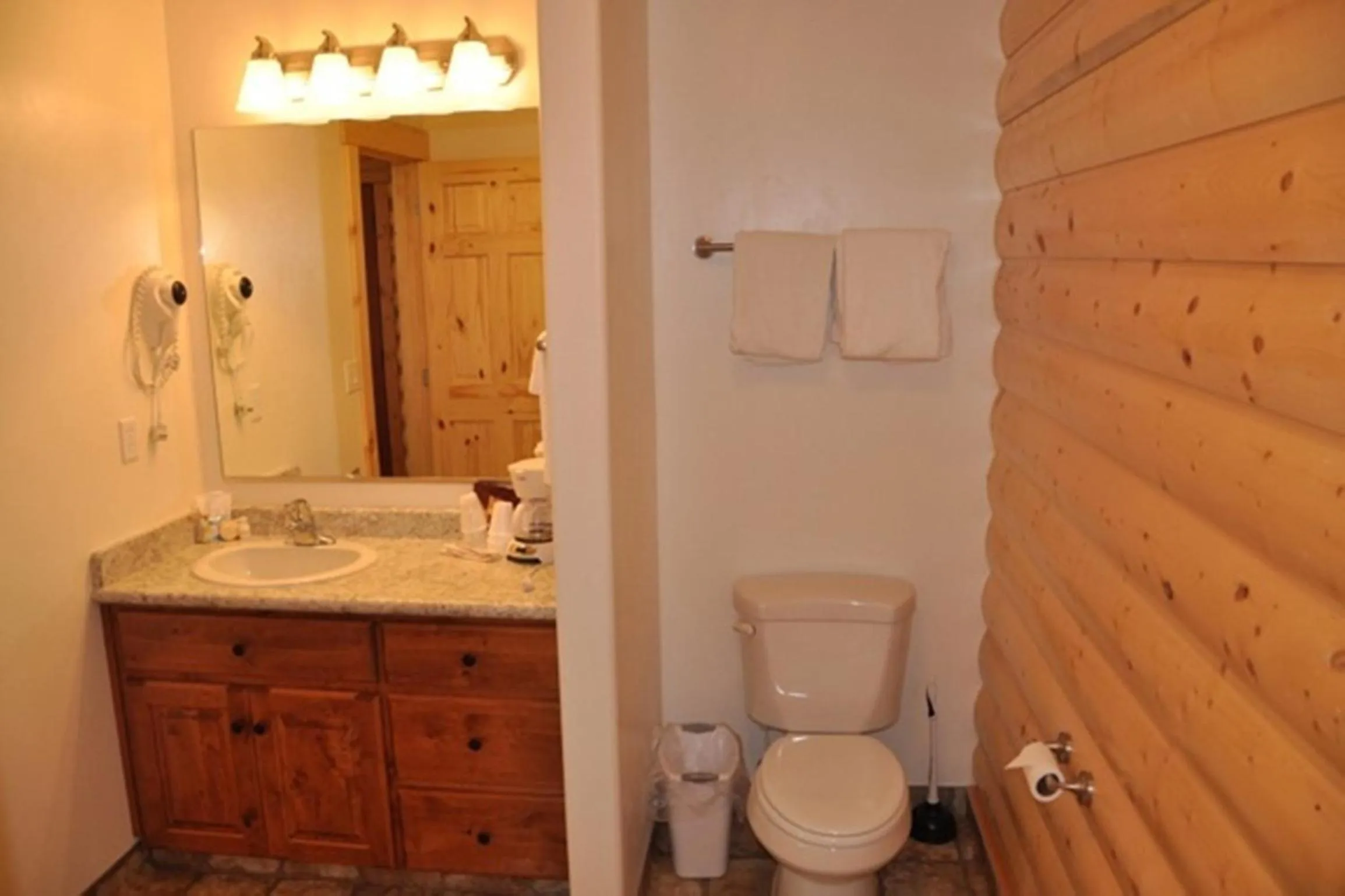 Toilet in Bryce Country Cabins