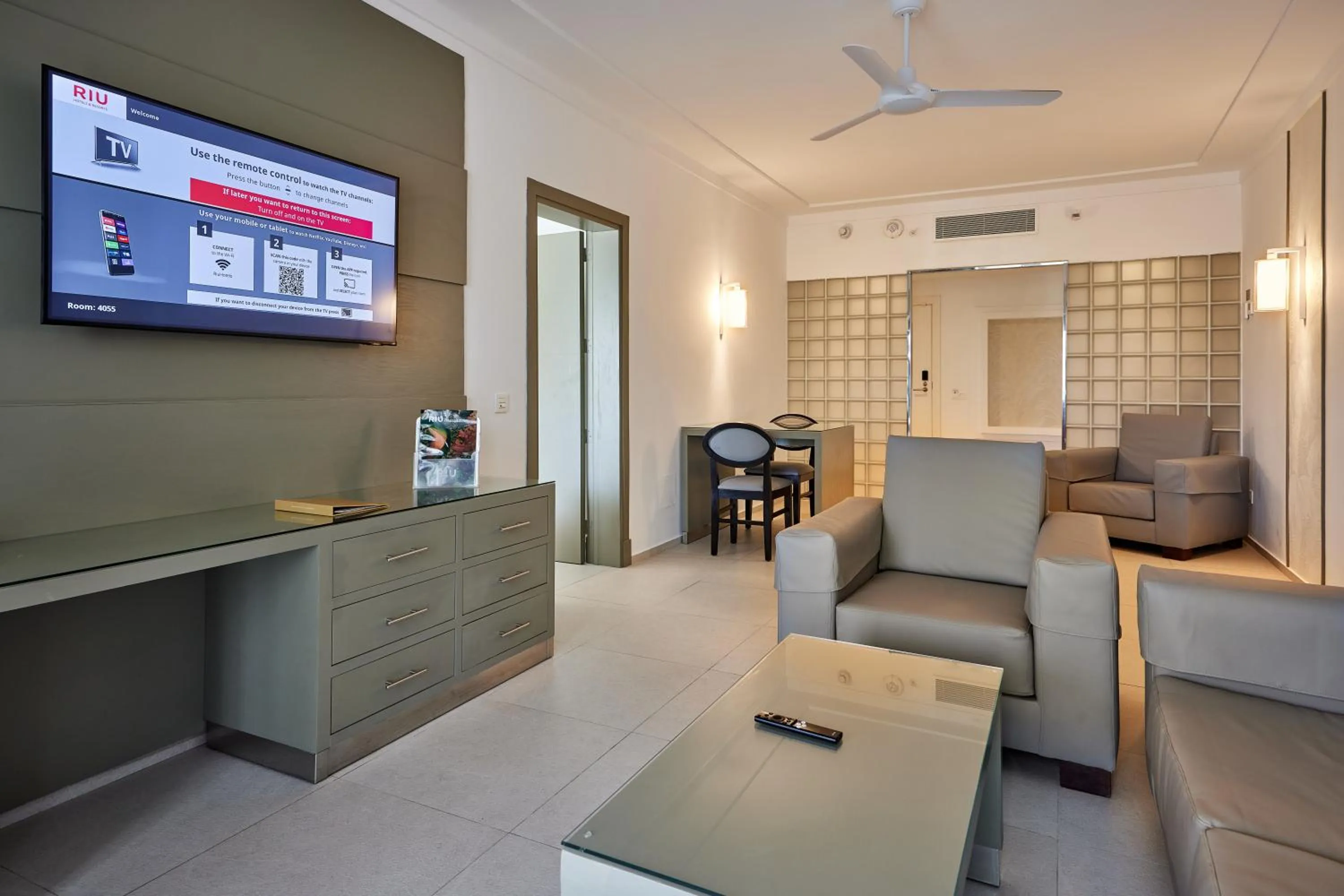 Living room in Riu Palace Macao - Adults Only - All Inclusive