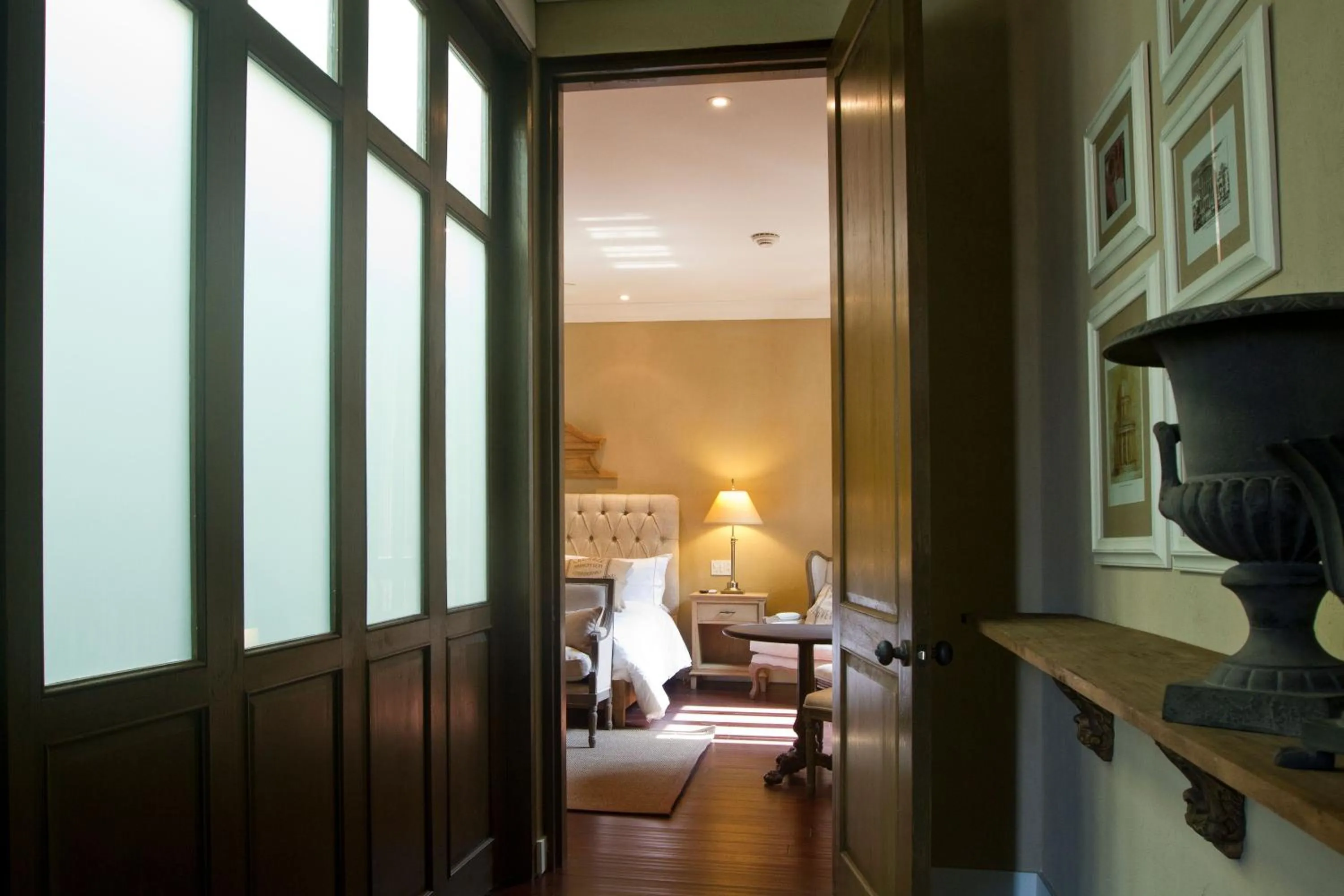 Property building, Bed in Bastión Luxury Hotel