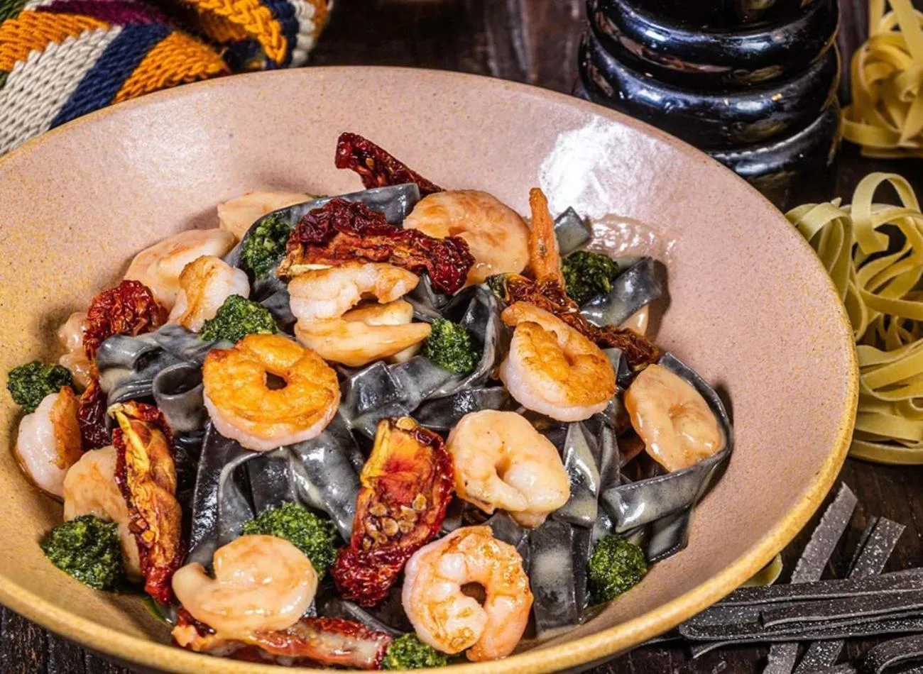 Restaurant/places to eat in Bastión Luxury Hotel