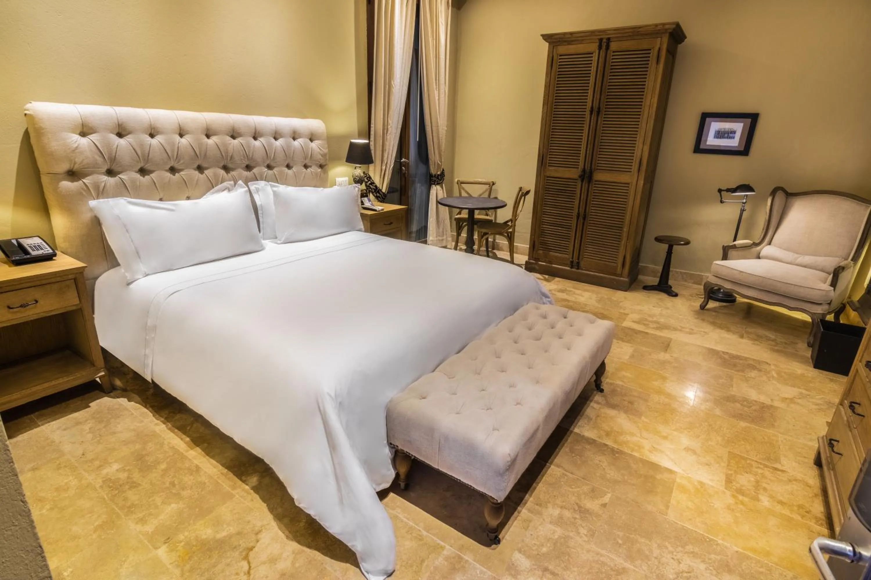 Photo of the whole room, Bed in Bastión Luxury Hotel