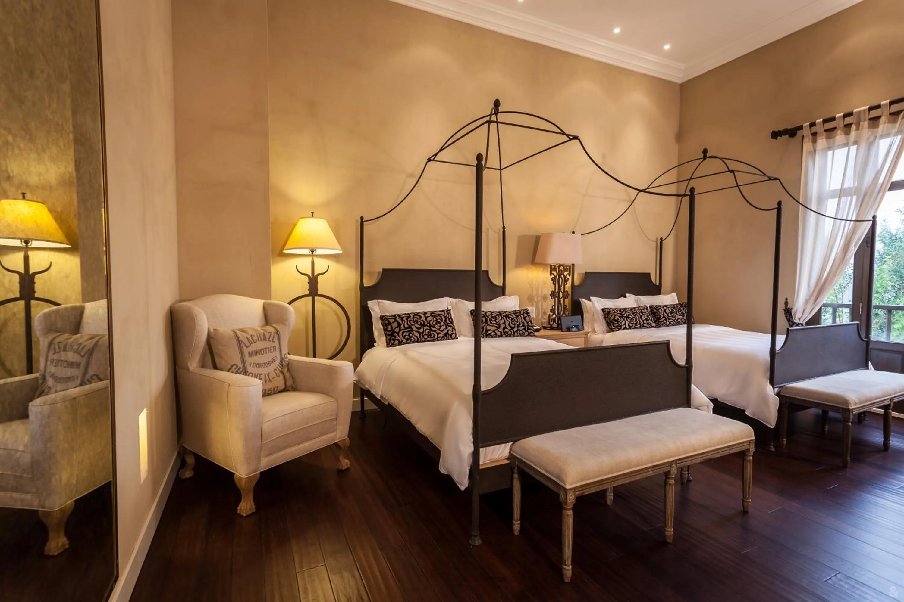 Bed in Bastión Luxury Hotel