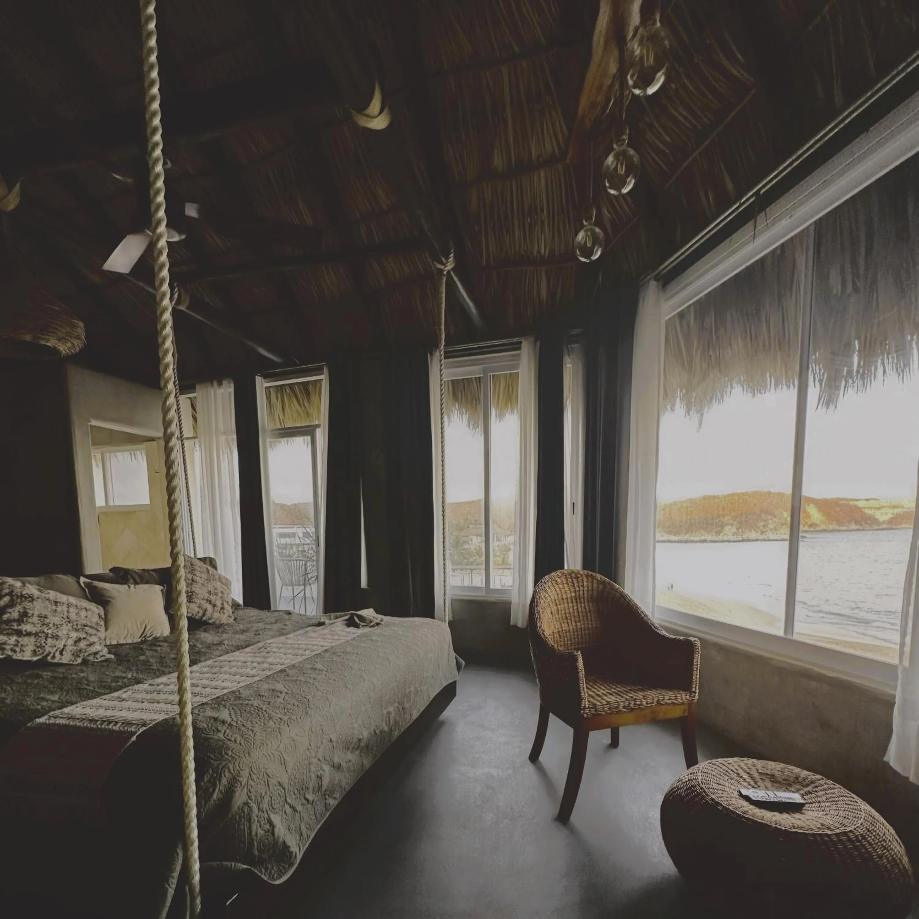 Photo of the whole room, Bed in Quinta Bella Huatulco