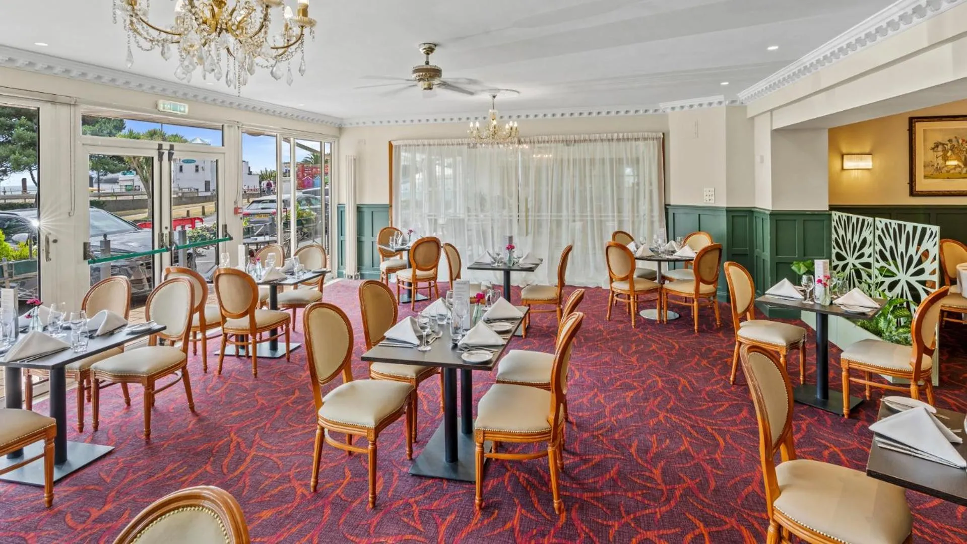 Restaurant/places to eat in The Hermitage Hotel - OCEANA COLLECTION