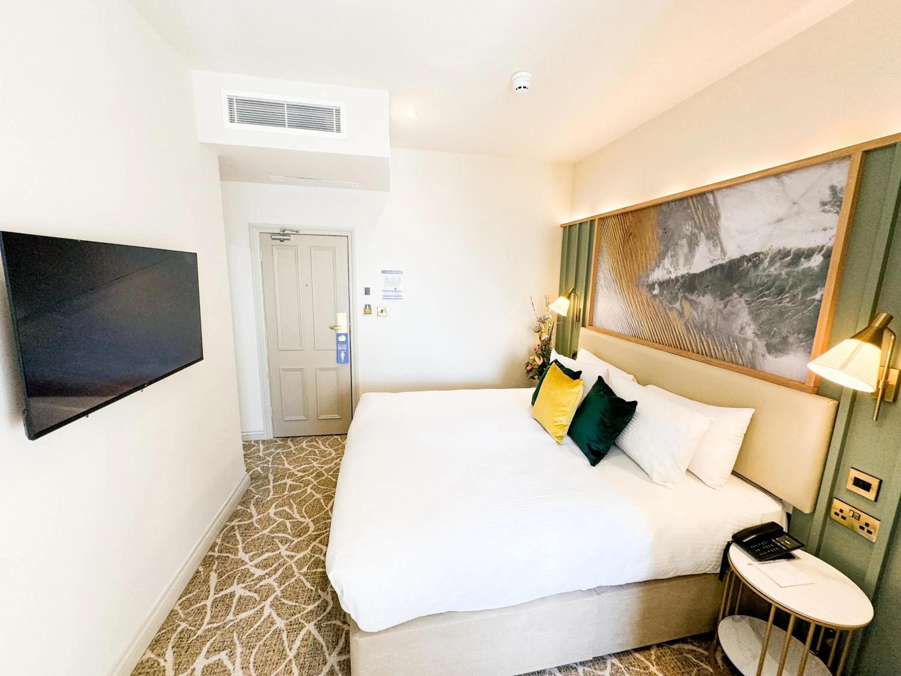 Bed in The Hermitage Hotel - OCEANA COLLECTION