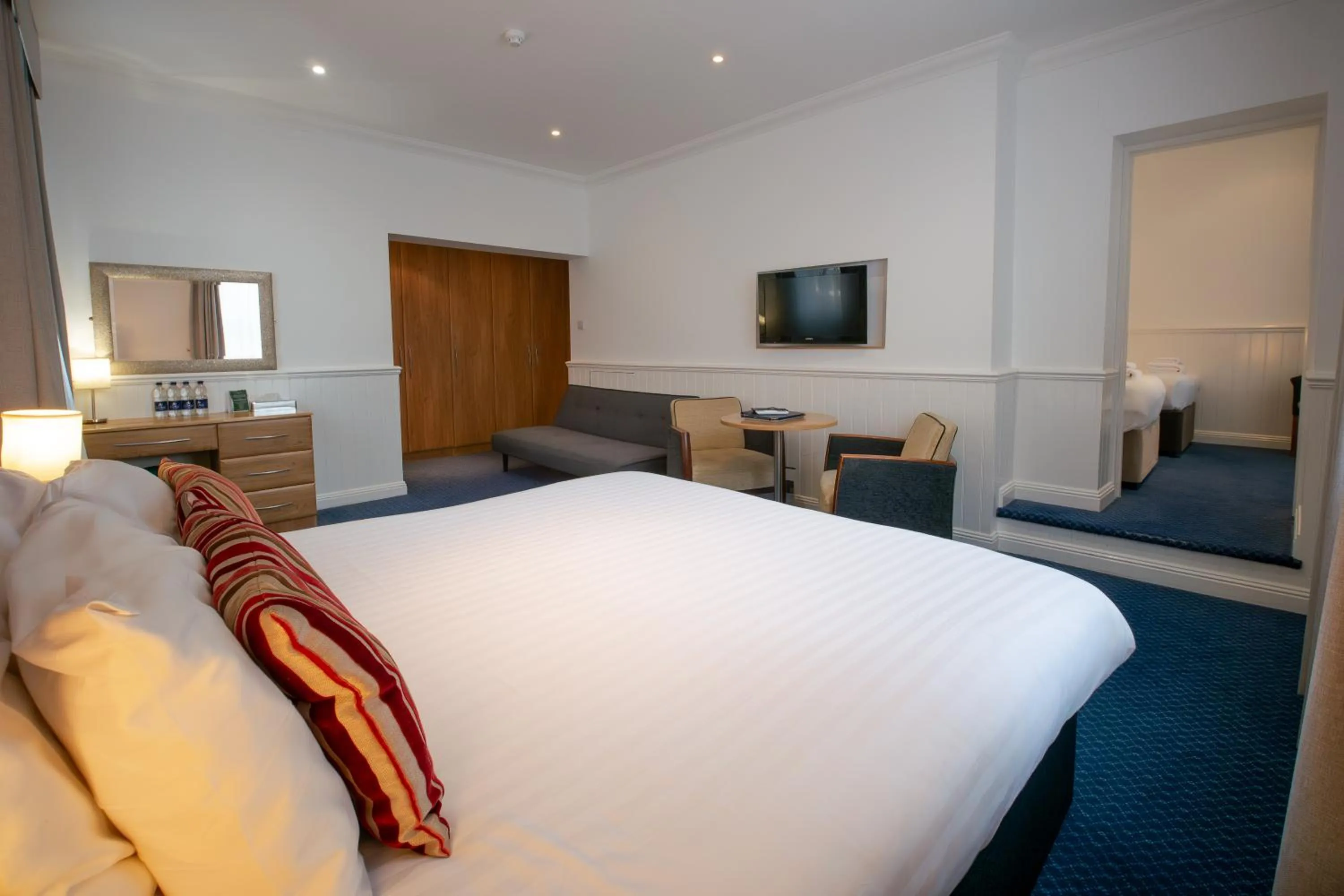 Bedroom, Bed in The Hermitage Hotel - OCEANA COLLECTION