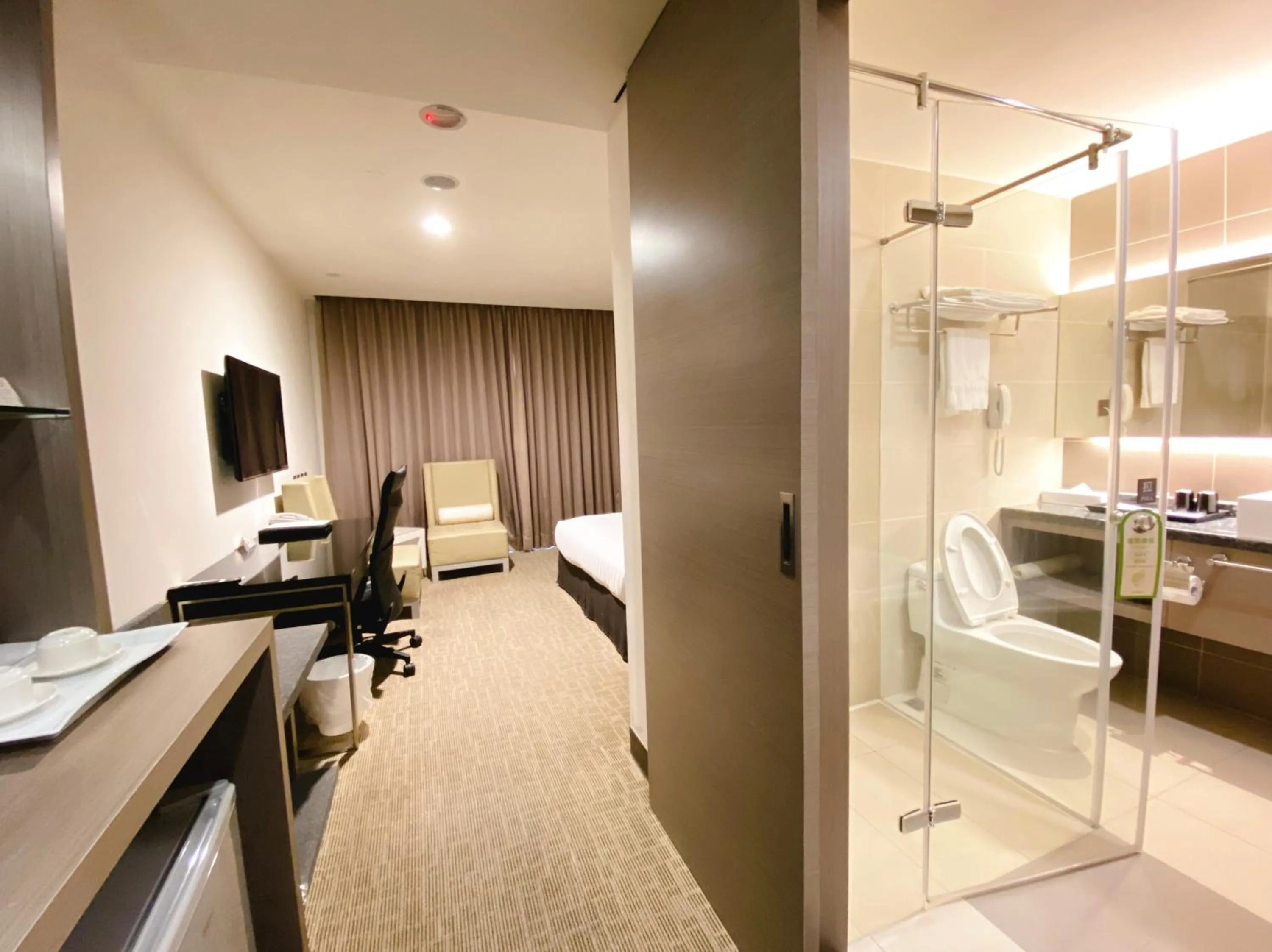 Bathroom, Bed in Forte Hotel Changhua