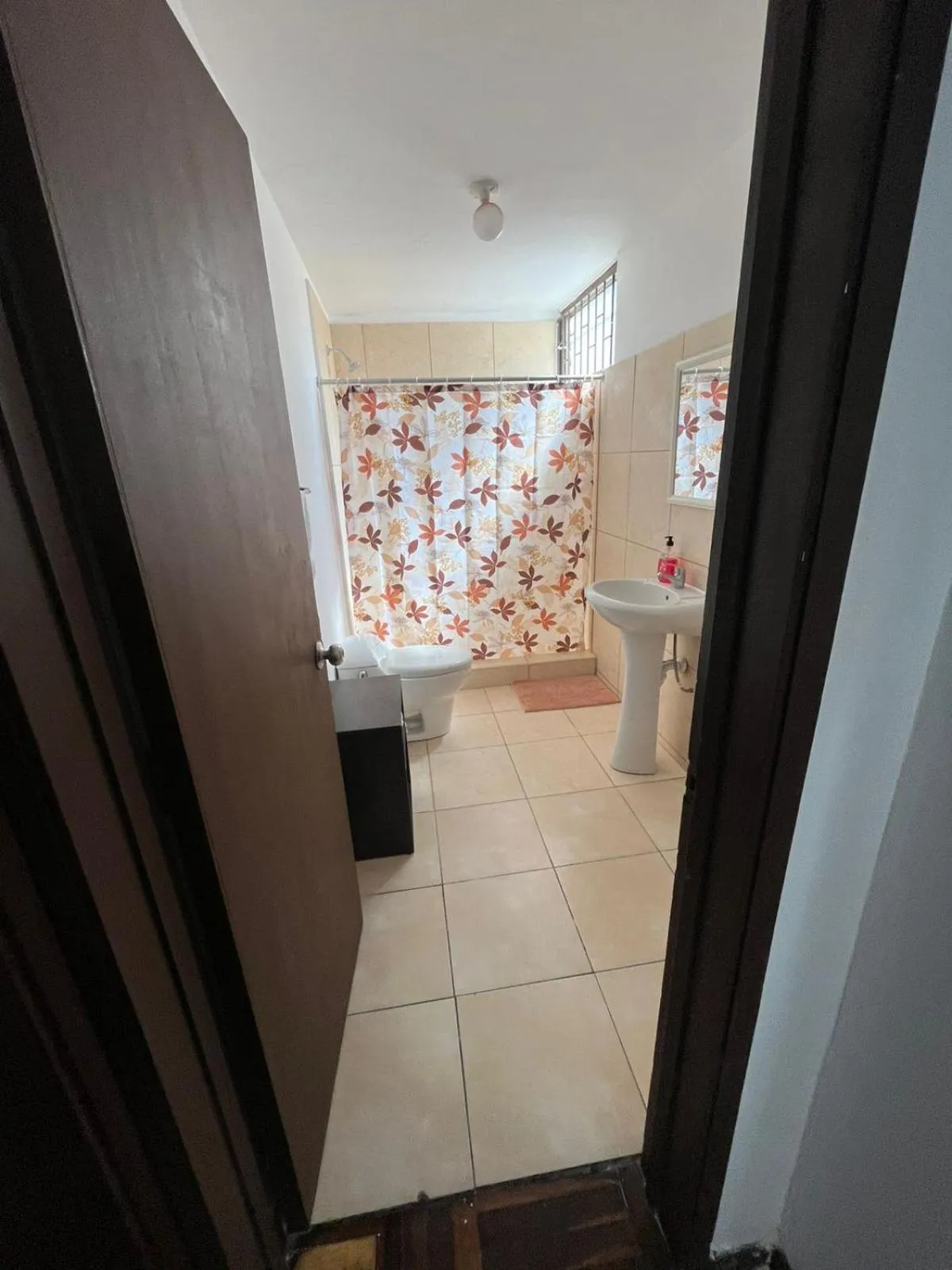 Bathroom in Harmony Inn Miraflores