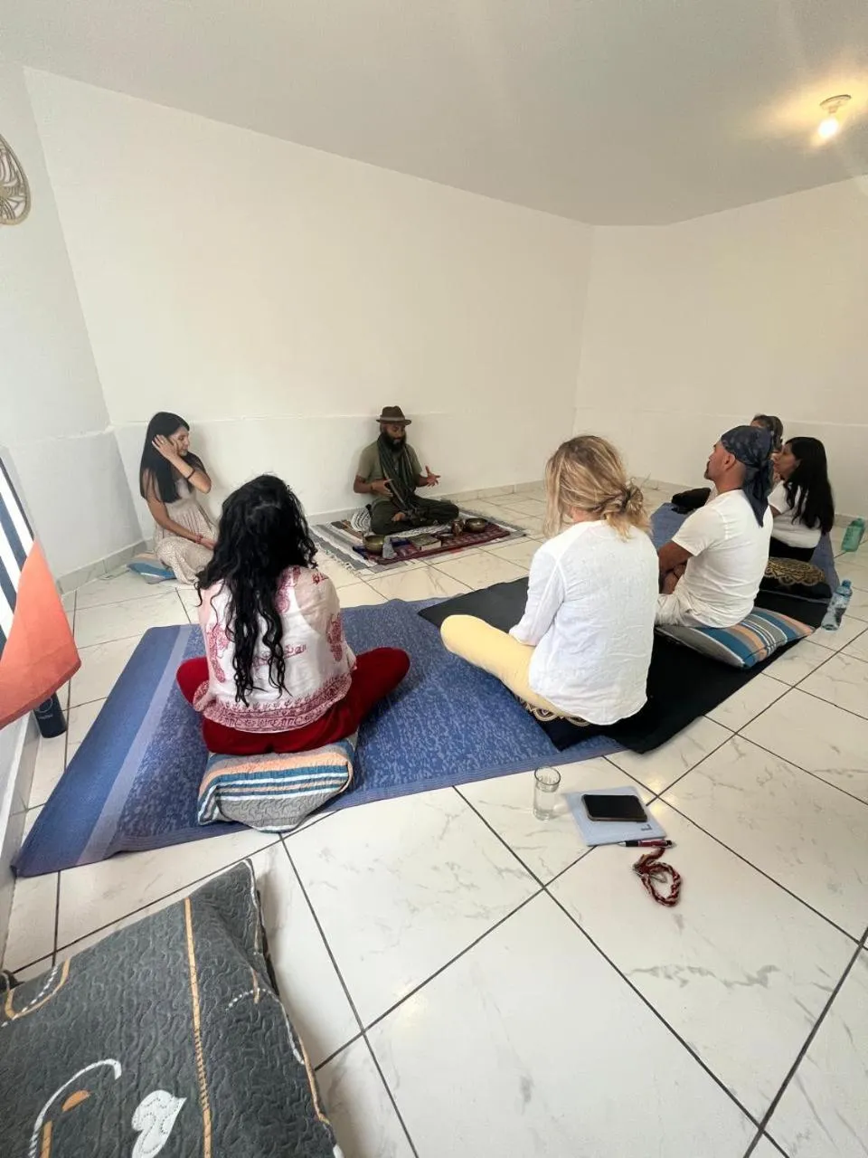 People in Harmony Inn Miraflores