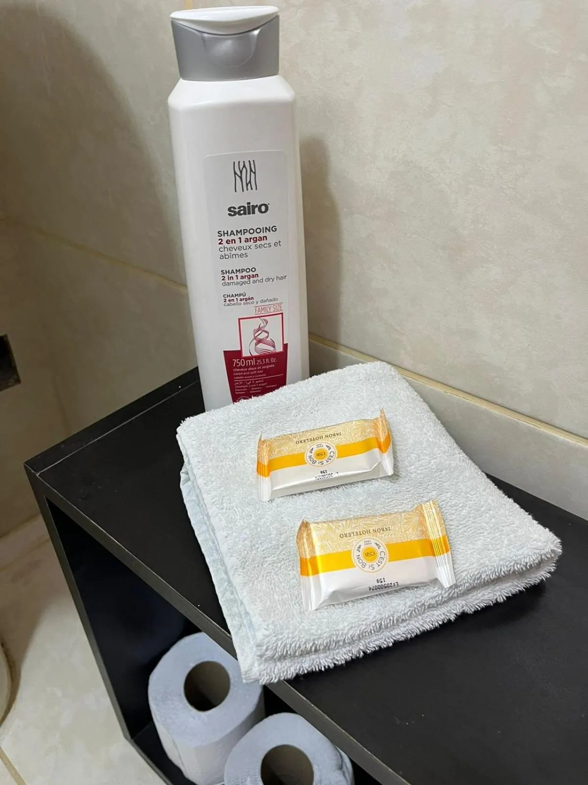 Shower in Harmony Inn Miraflores