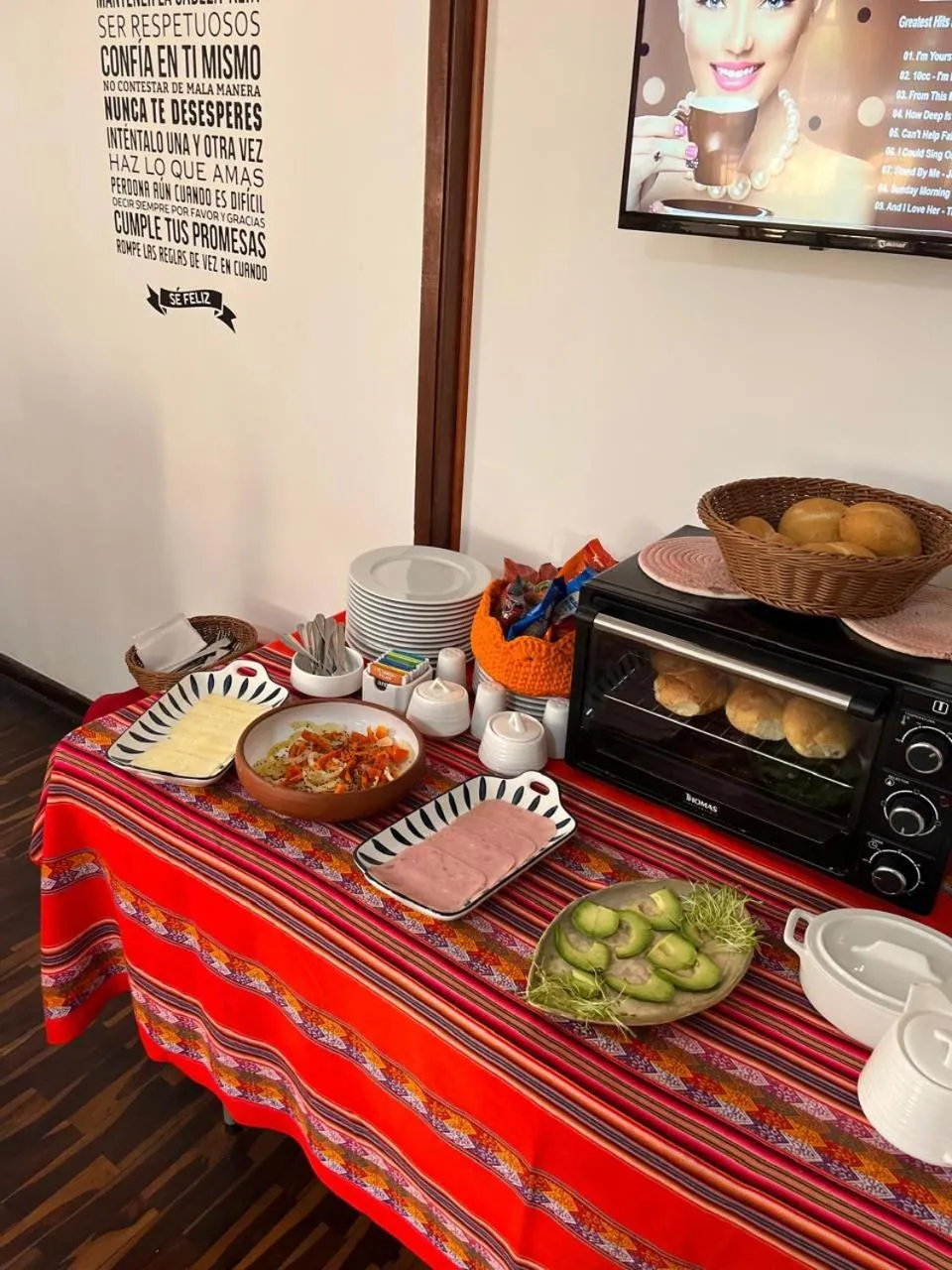 Buffet breakfast in Harmony Inn Miraflores