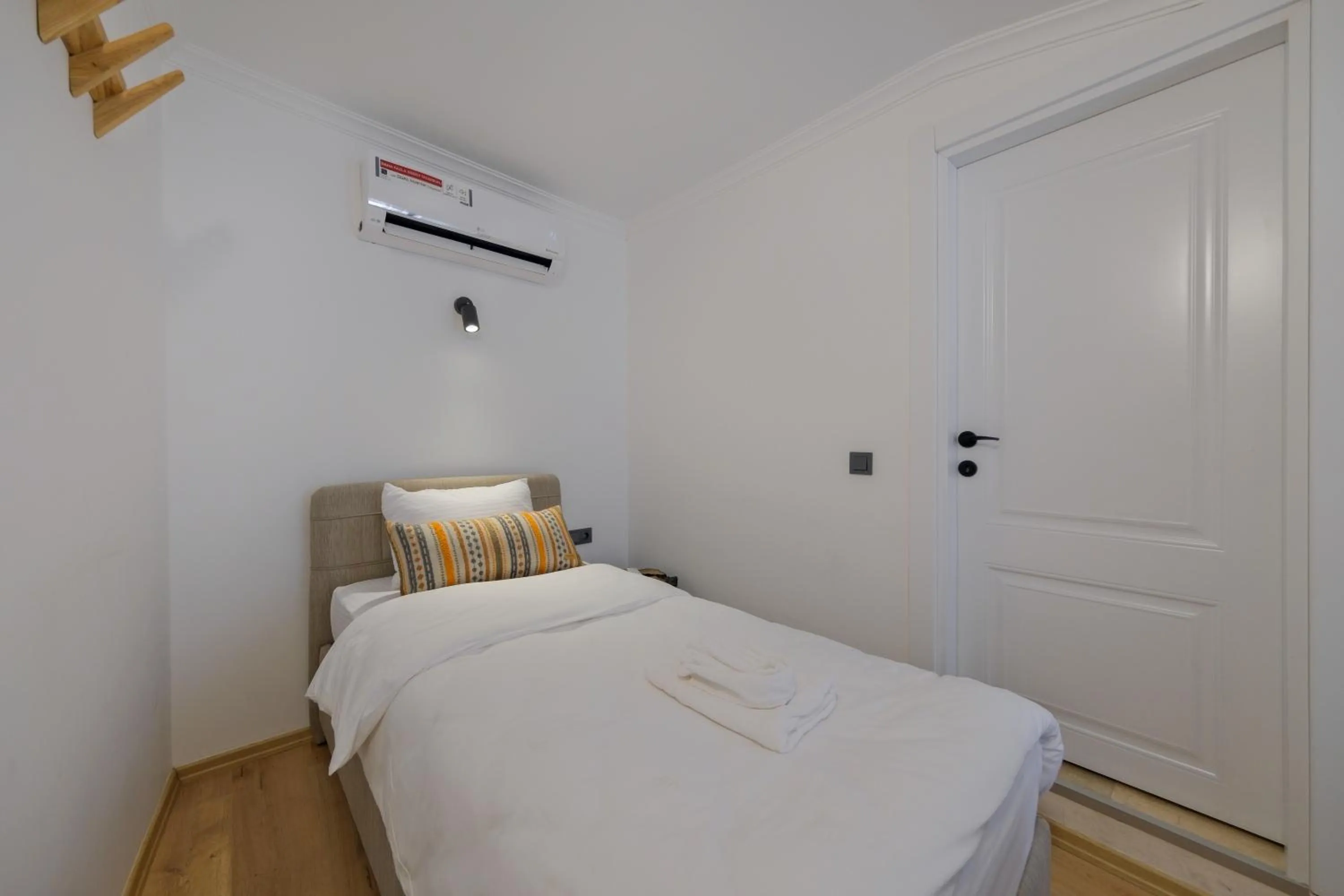 Bedroom, Bed in Körfez Residence