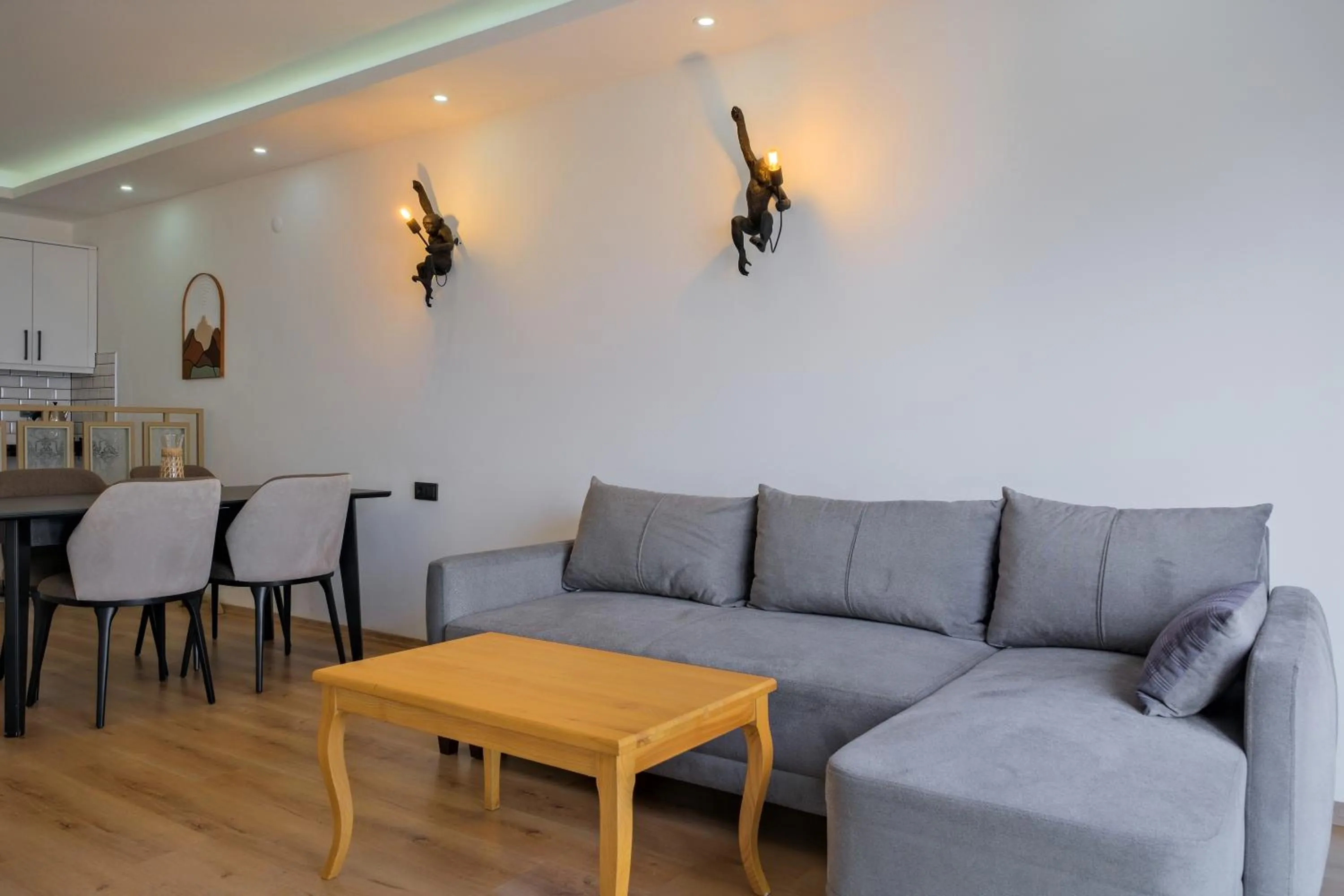 Seating area in Körfez Residence